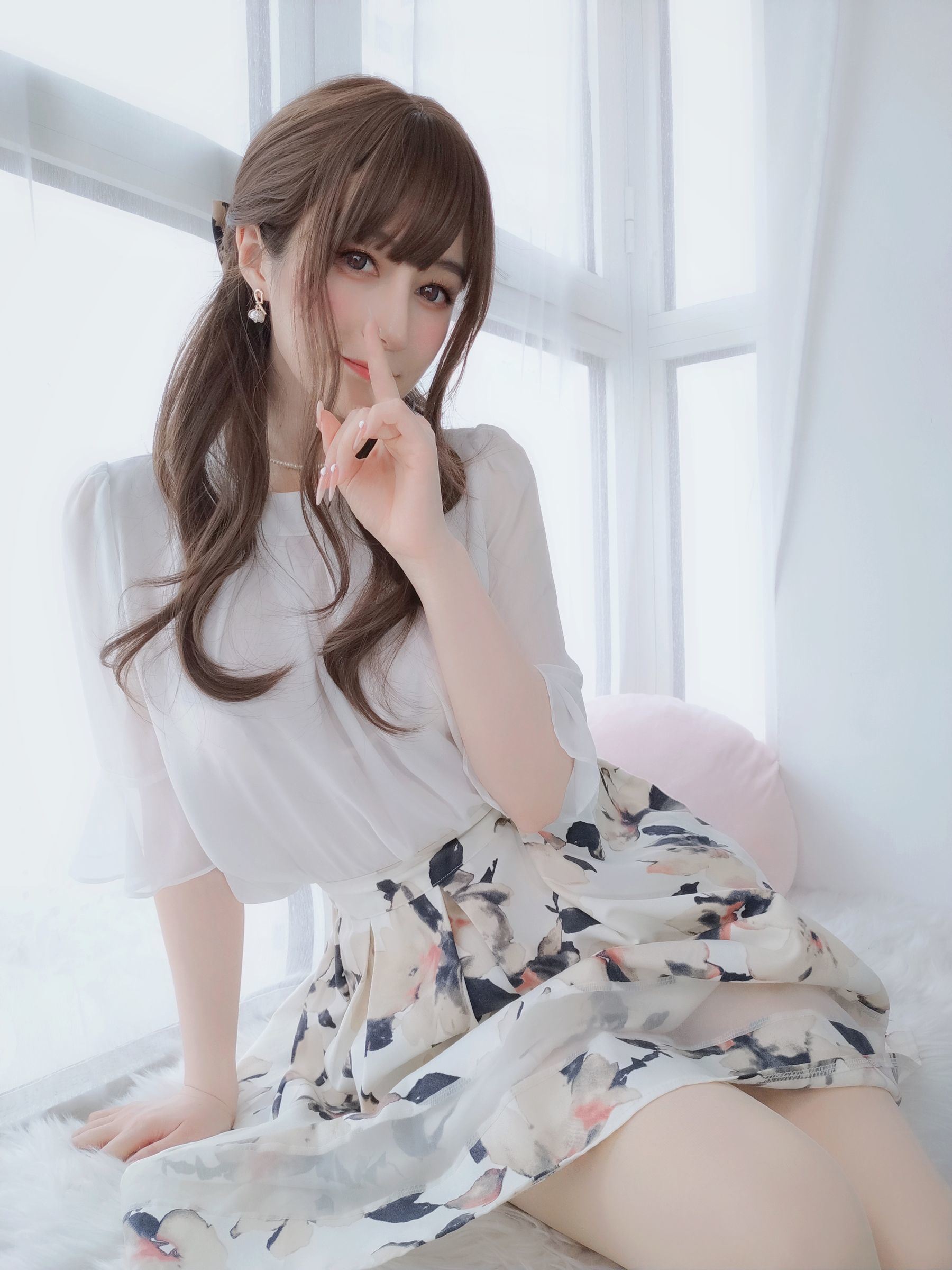 網紅COSER寫真] Coser小姐姐白銀 - 肉絲人妻