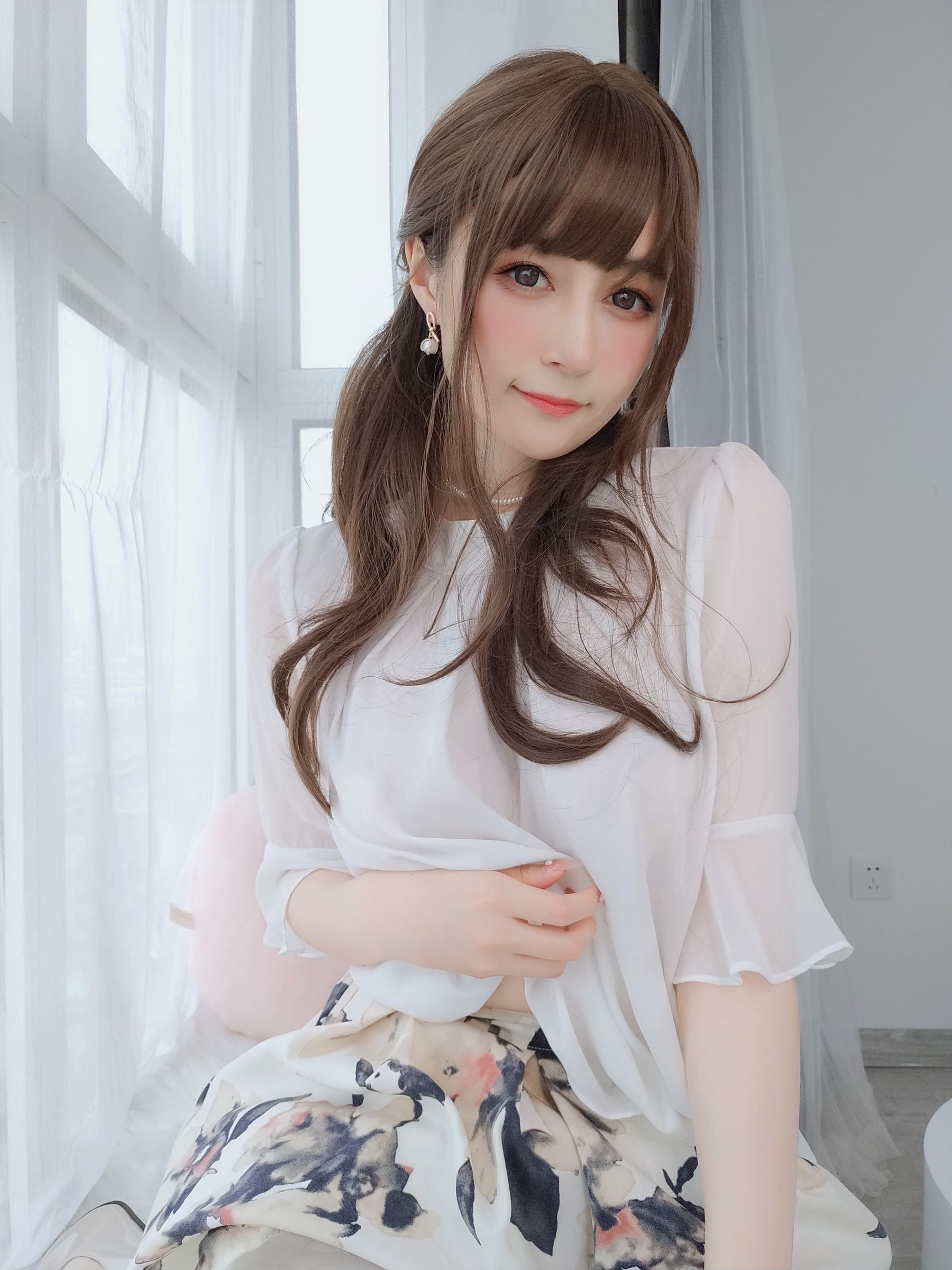 ネット有名人コスプレイヤー写真] コスプレイヤー白銀 - ストッキング人妻