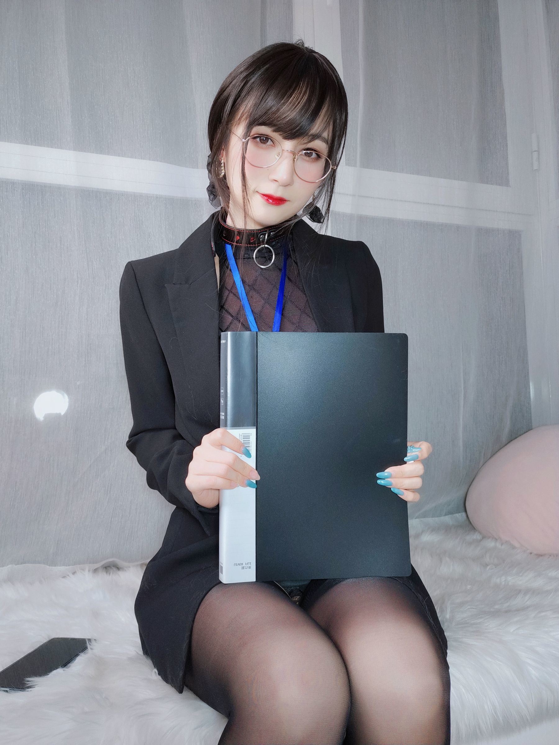 Ảnh tập Coser nổi tiếng] Coser chị Bạc - Vớ đen gợi cảm