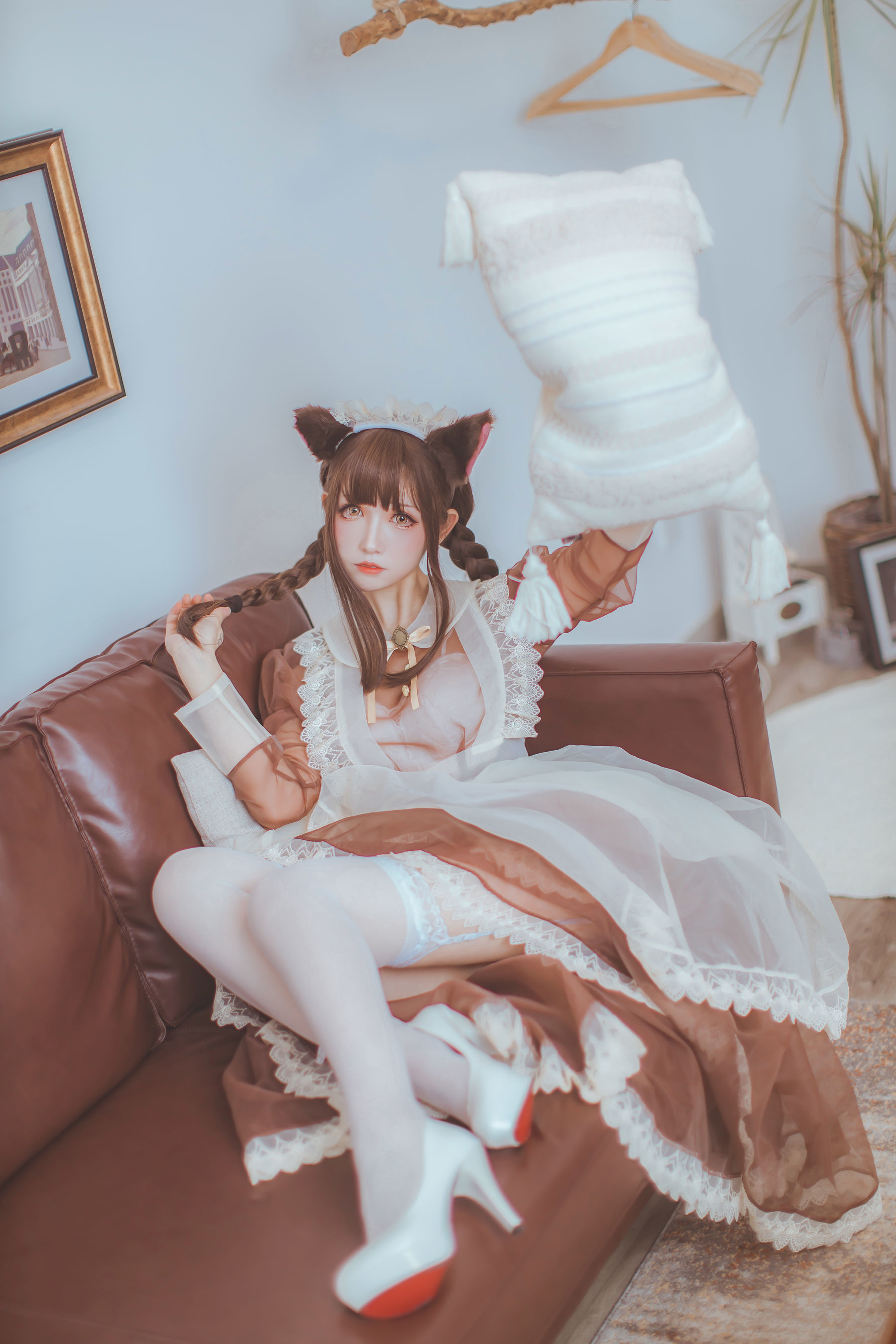 Internet Celebrity Coser Photobook] Coser Yiyi - Transparent Maid