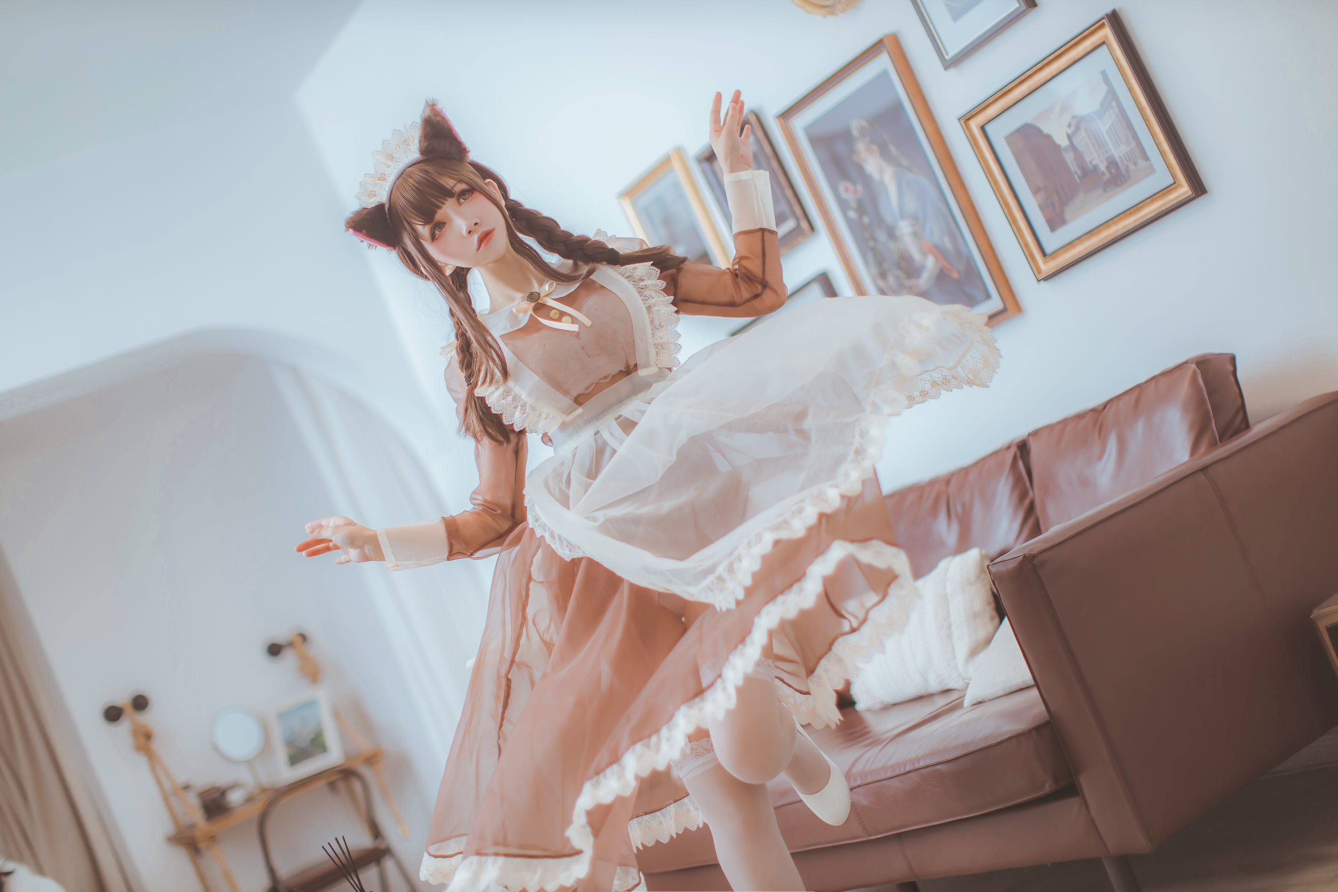 Internet Celebrity Coser Photobook] Coser Yiyi - Transparent Maid