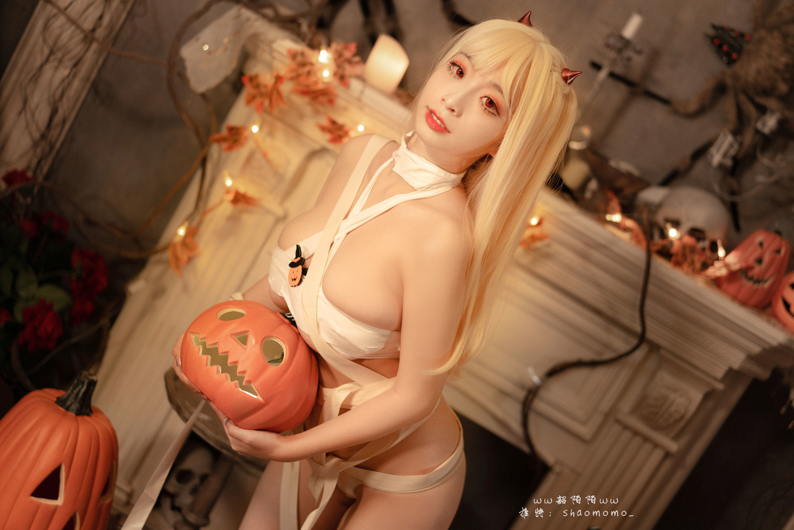 Ảnh chụp Coser nổi tiếng] Cosplay mỹ nữ Shao Mặc Mặc - Halloween băng bó
