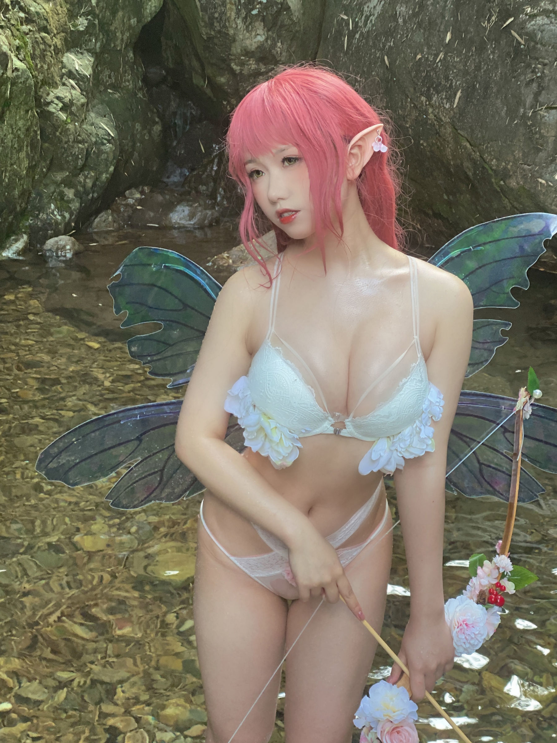 Internet Celebrity COSER Photo] Yi Bei Yi Bei - Flower Elf