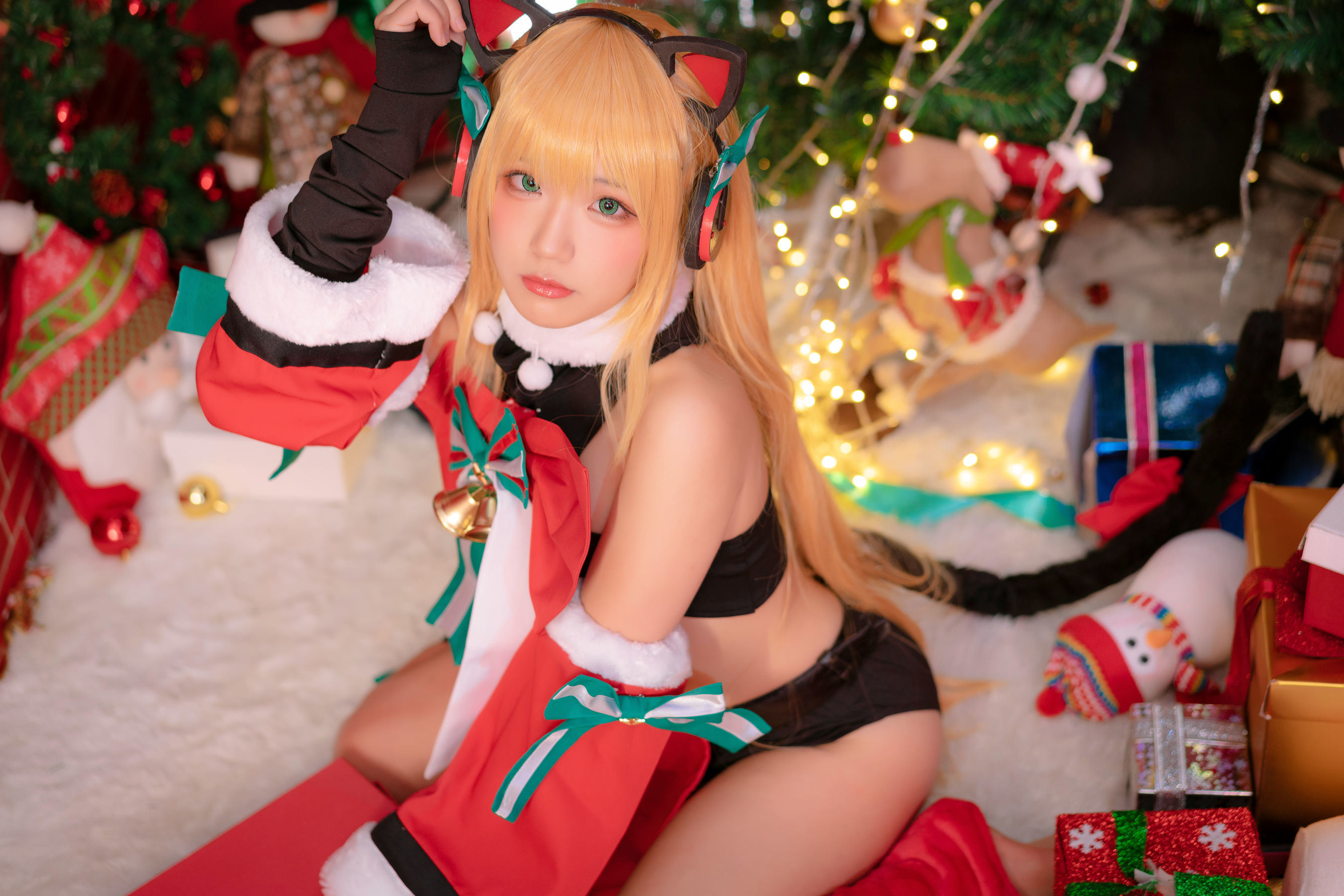 Ảnh cosplay của net idol] Blogger anime Mime Mimi - Girls' Frontline TMP Giáng sinh