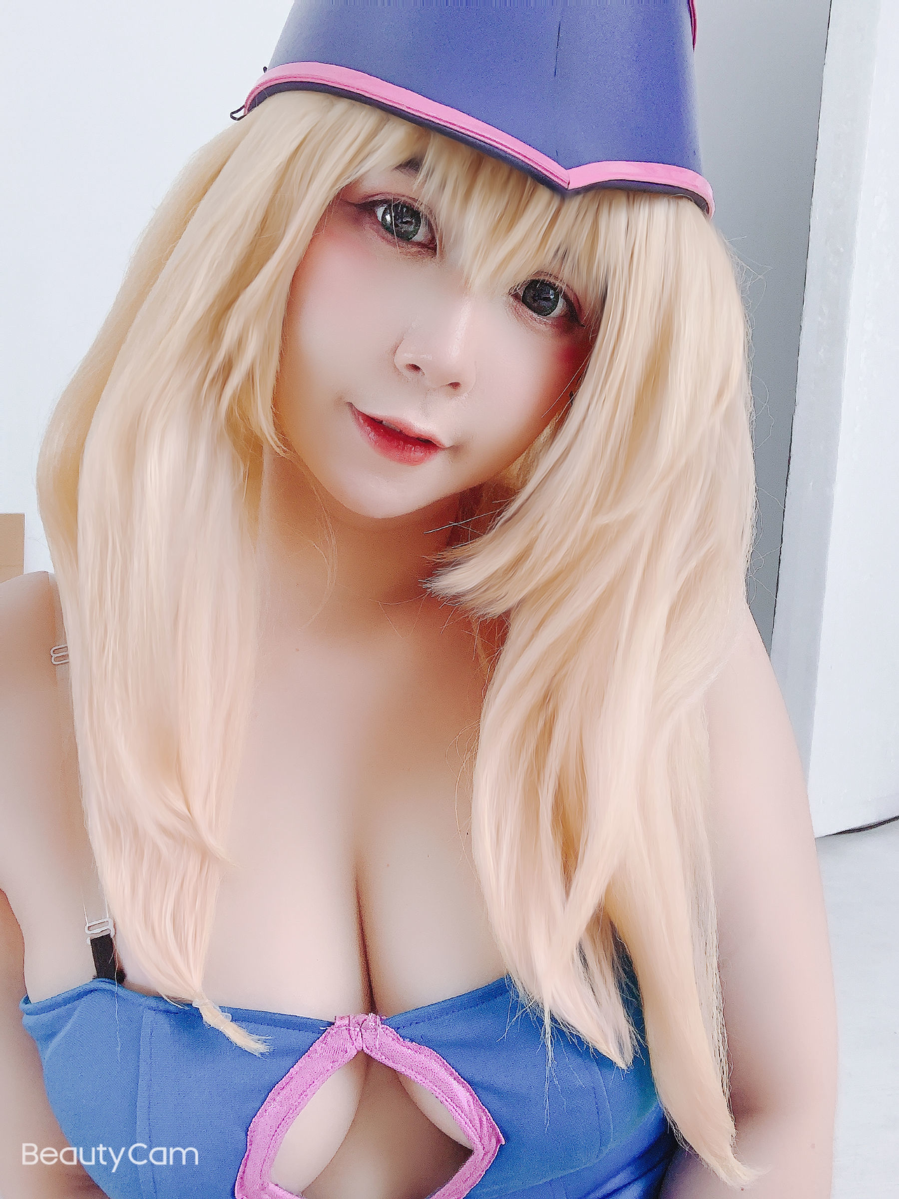 Internet Celebrity Cosplayer Photobook] Uy Uy - Dark Magical Girl