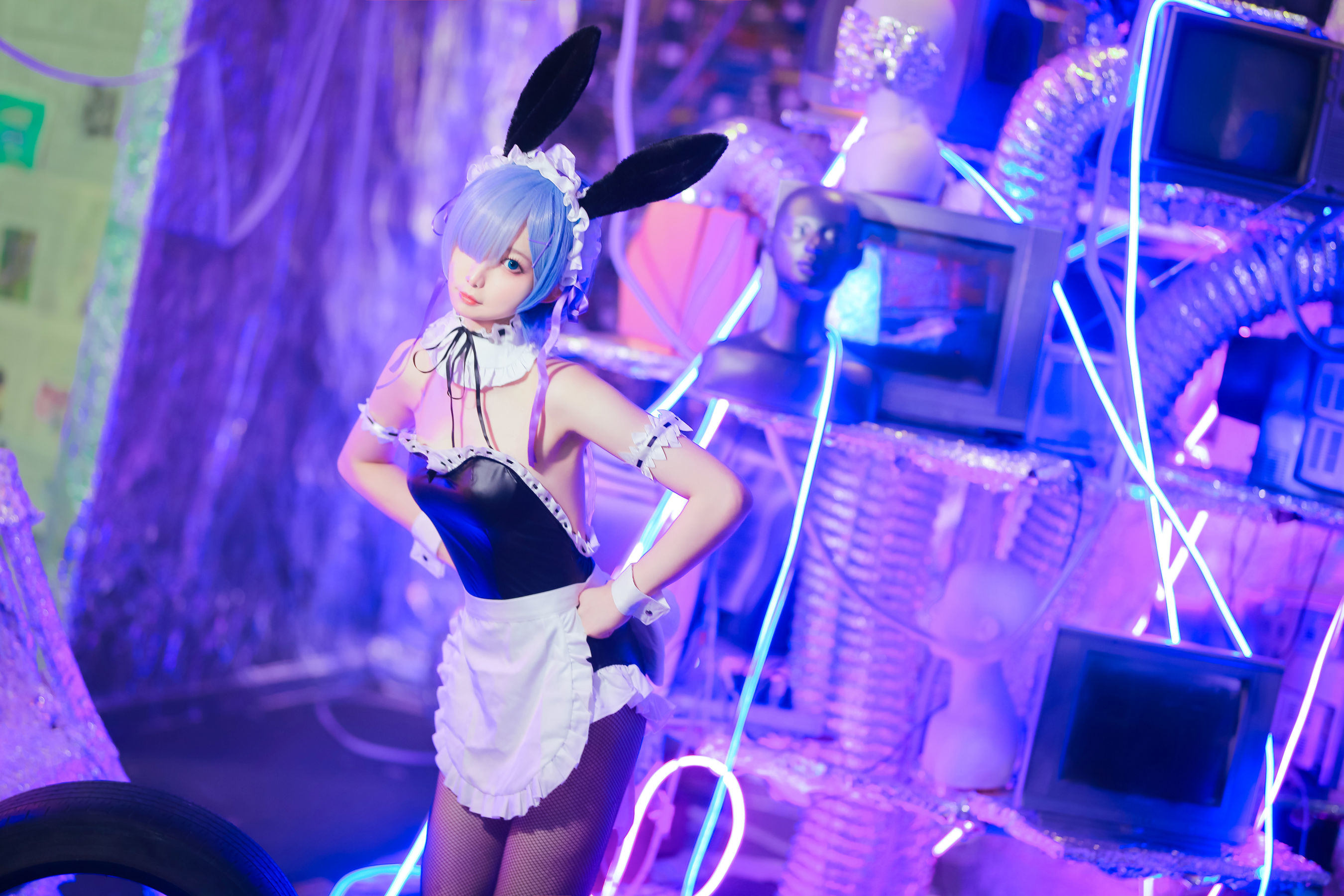 Net hồng COSER Ảnh] Blogger Anime Phong Giang Giang v - Rem Thỏ Nữ Lang