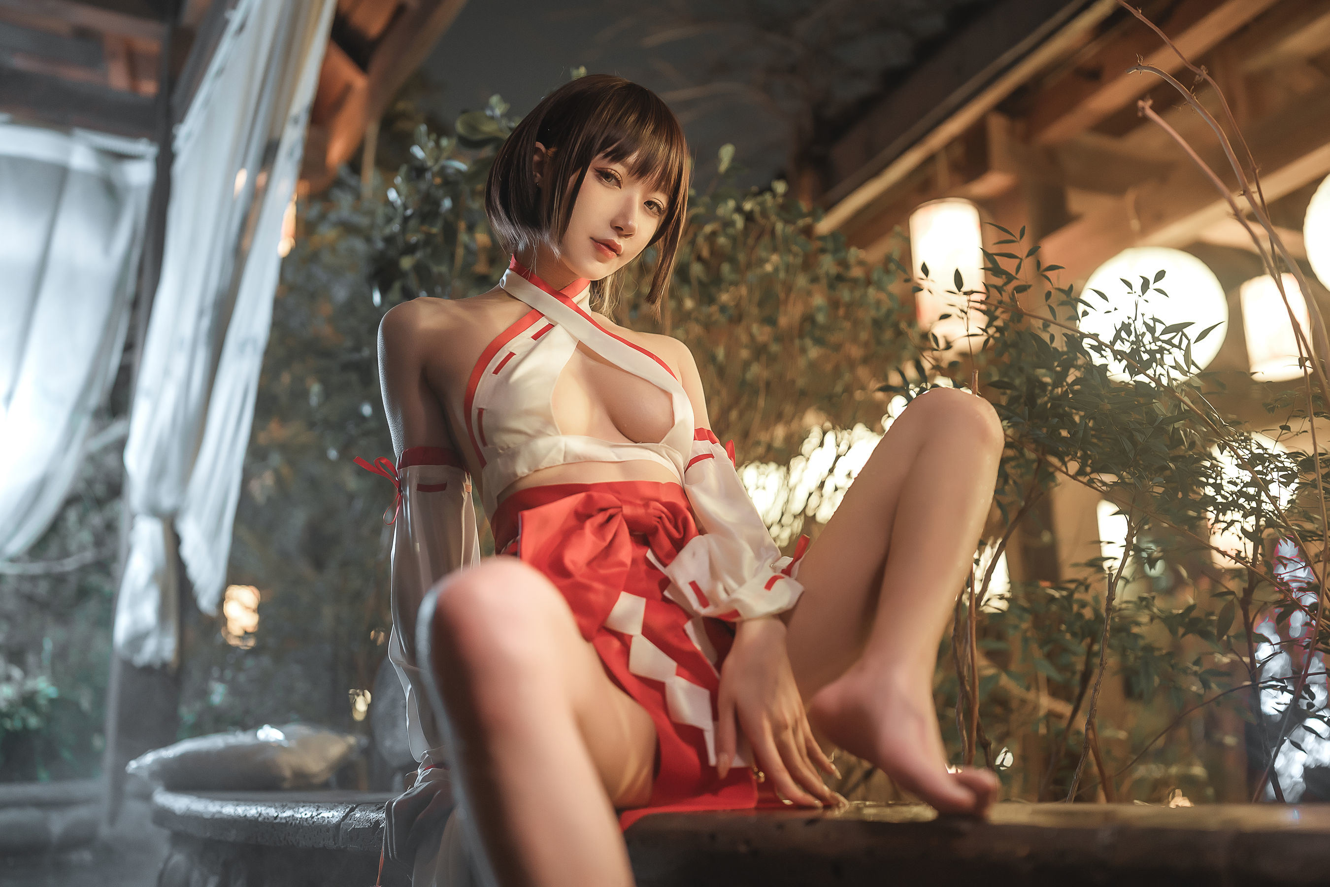 網紅COSER寫真] 動漫博主阿包也是兔娘 - 溫泉巫女