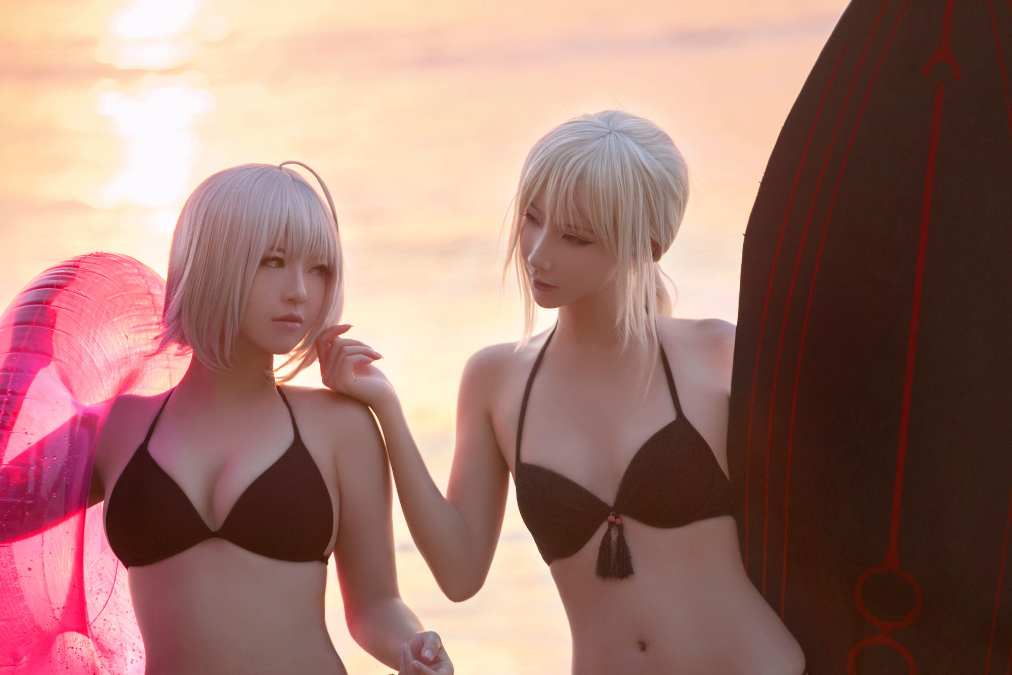 Ảnh Coser Nổi Tiếng] Bán Bán Tử & Sô Sô Sophia - Áo tắm biển