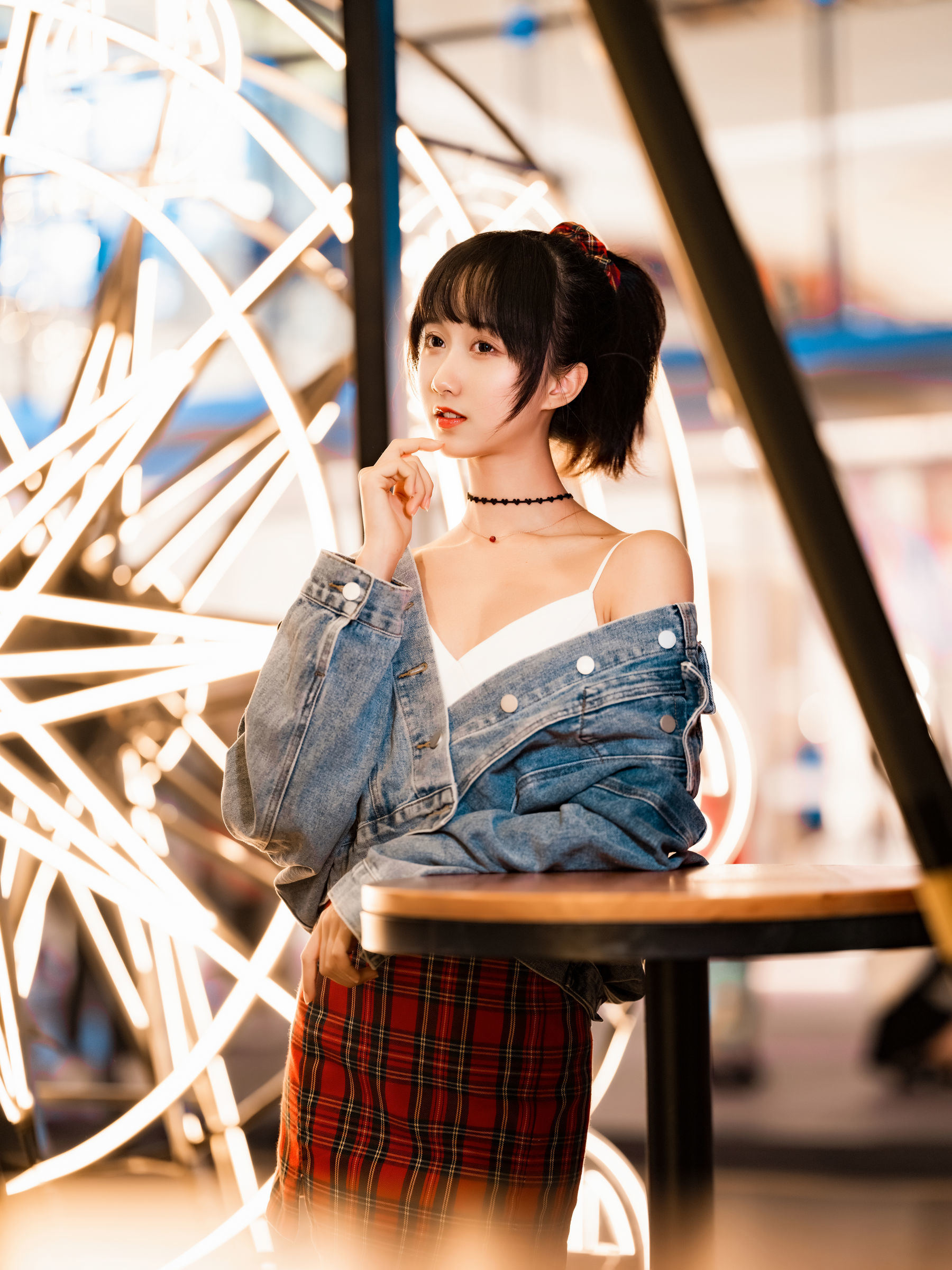 Net Red COSER Ảnh Chụp] Cô nàng dễ thương hệ moe Mộc Miên Miên OwO - Đô thị Đêm Tình yêu