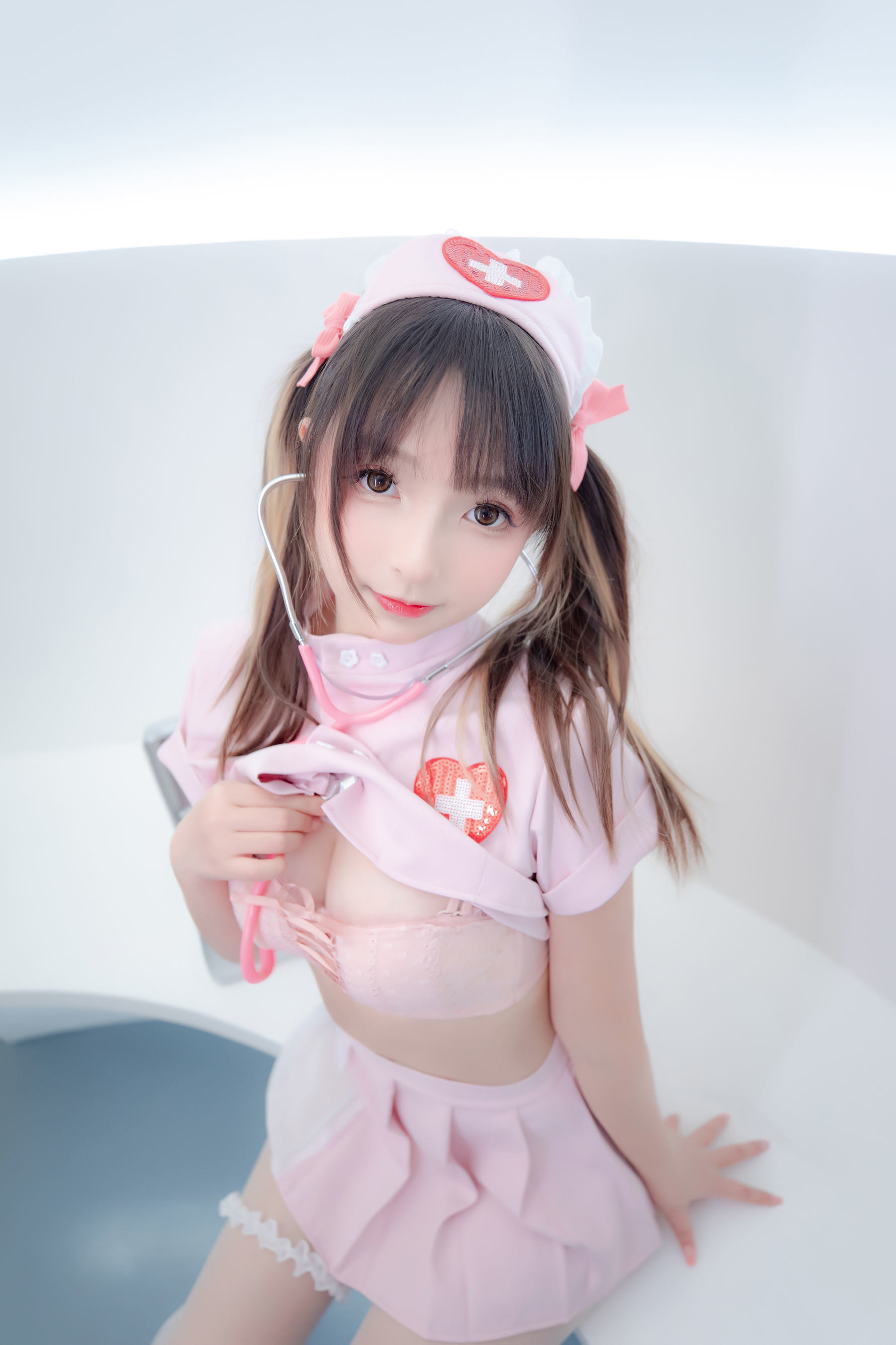 網紅 COSER 寫真] 蘿莉神樂板真冬之心身平衡