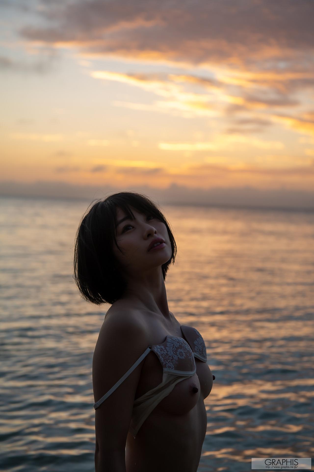 Graphis] Gals – Mei Miyajima blooming 141P