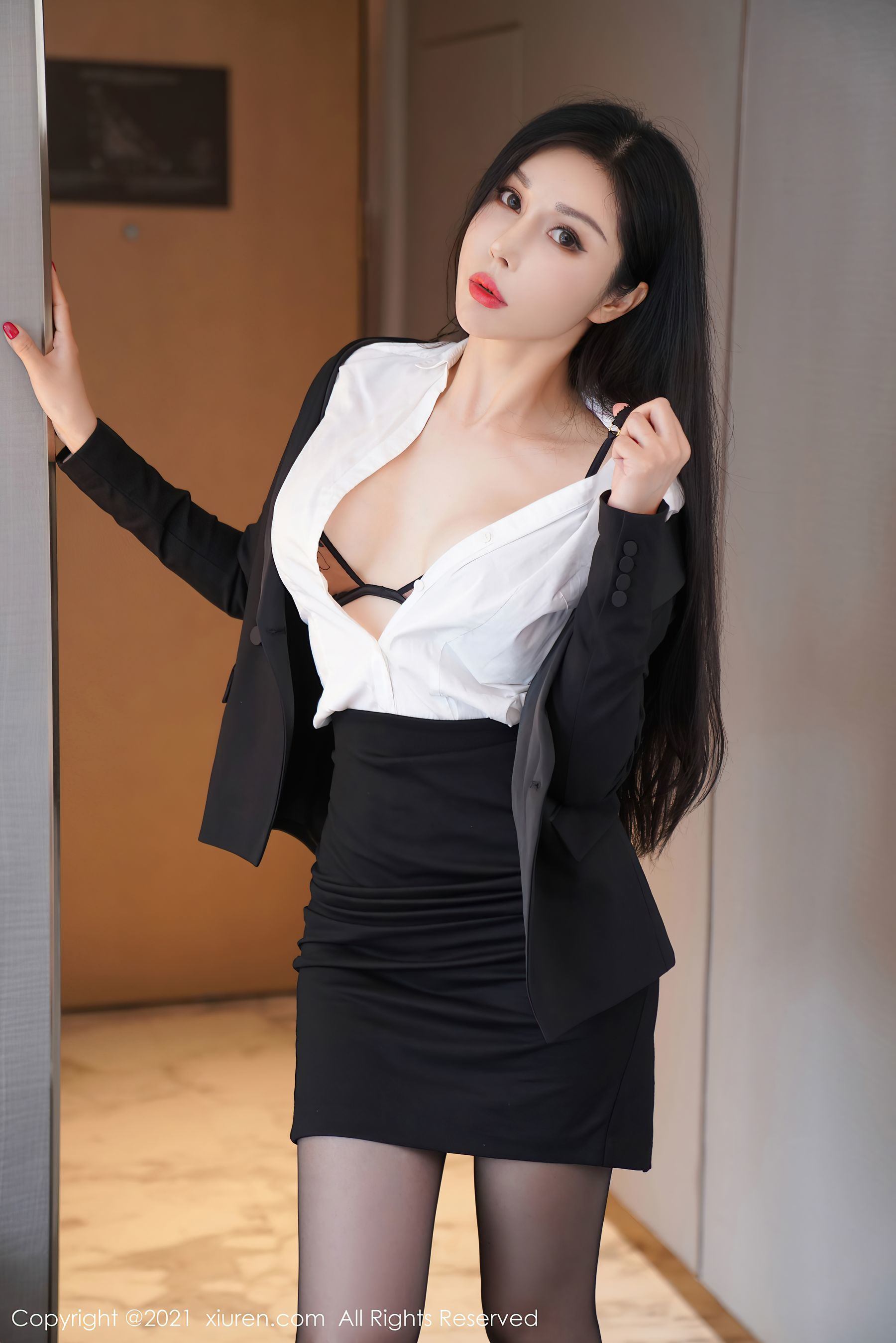 XIUREN] Số 3672 Điền Băng Băng