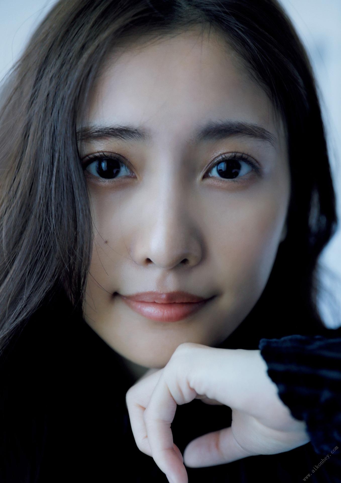 Tập ảnh Sano Hinako "COLORS" – Weekly Playboy Photo Book 145 trang