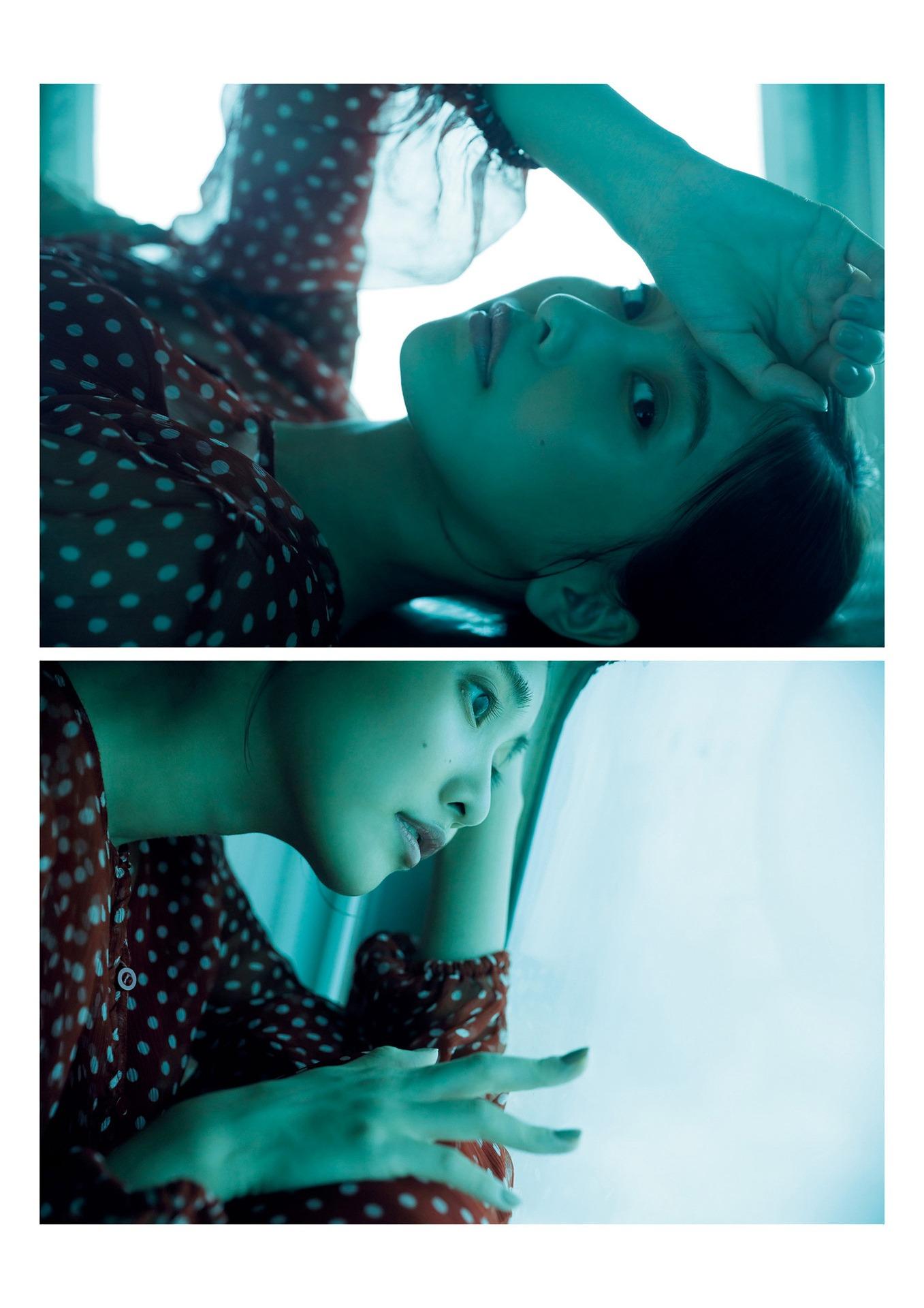 佐野ひなこ写真集「COLORS」 週プレ フォトブック 145ページ