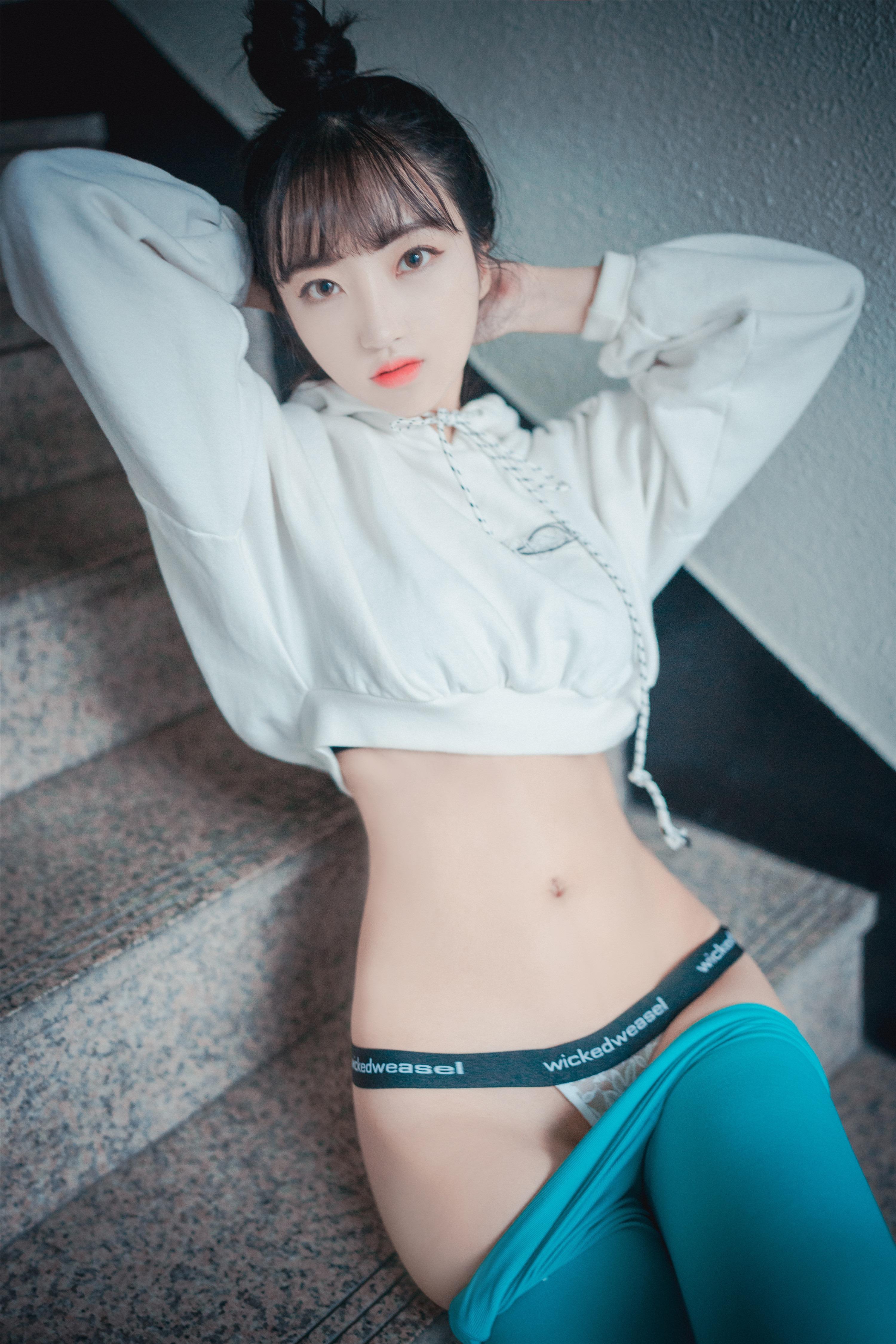 ディジャワ フォト – ハナリ (하나리) :ルーズ・アンド・タイト クールミント [86P