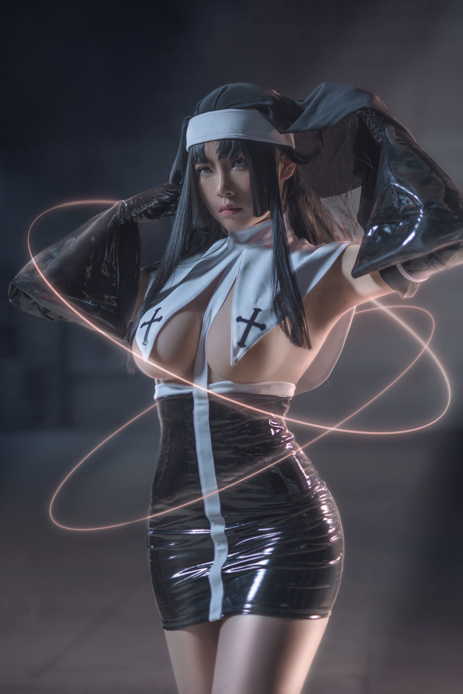 Sổ ảnh Coser Nổi tiếng Trên Mạng] Blogger Anime uki Yu Ji - Trang phục Nữ tu Đen Latex
