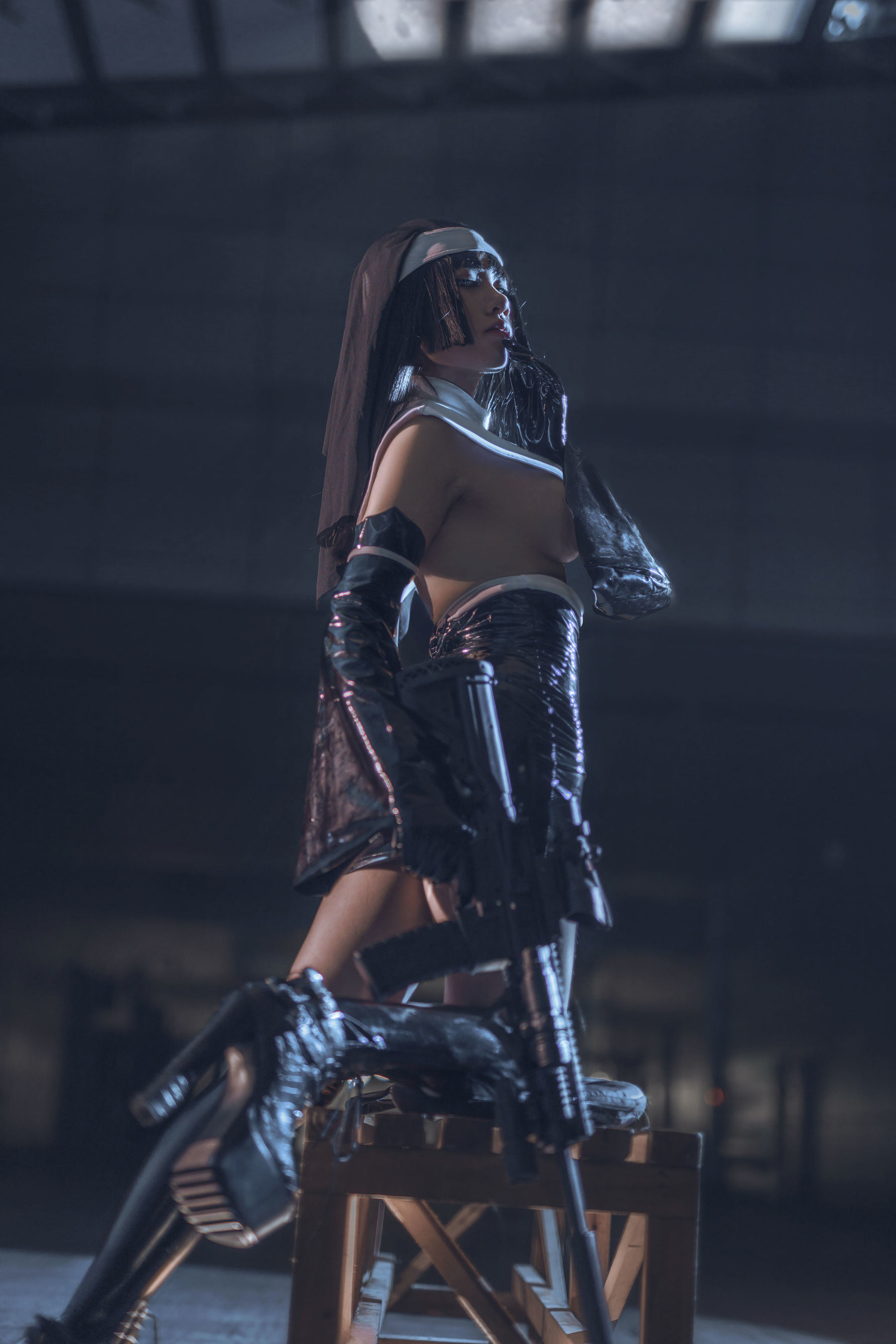 Sổ ảnh Coser Nổi tiếng Trên Mạng] Blogger Anime uki Yu Ji - Trang phục Nữ tu Đen Latex