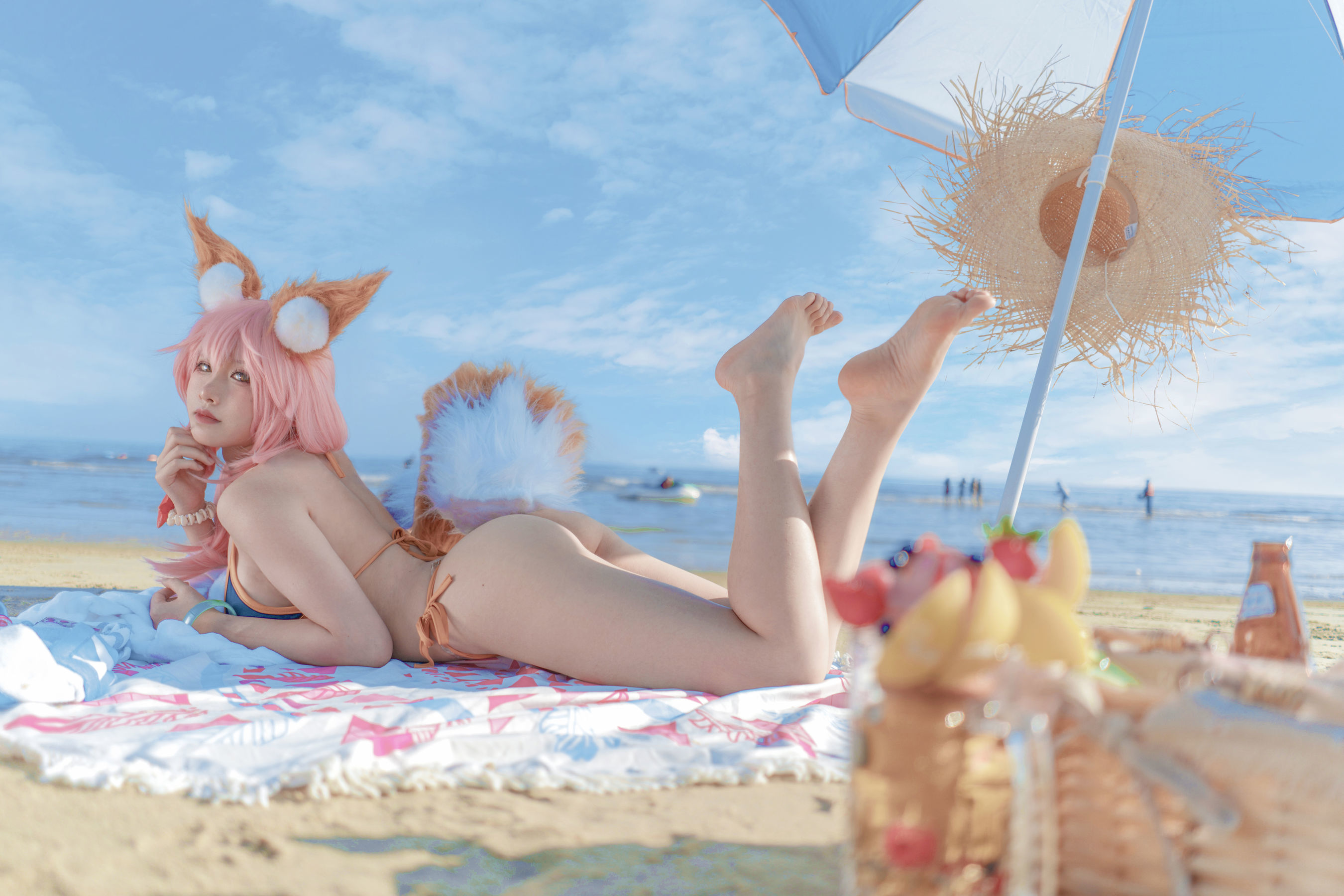 Internet Celebrity Coser Photobook] Anime Blogger uki Yu Ji - Tamamo-no-Mae at the Beach in Swimsuit