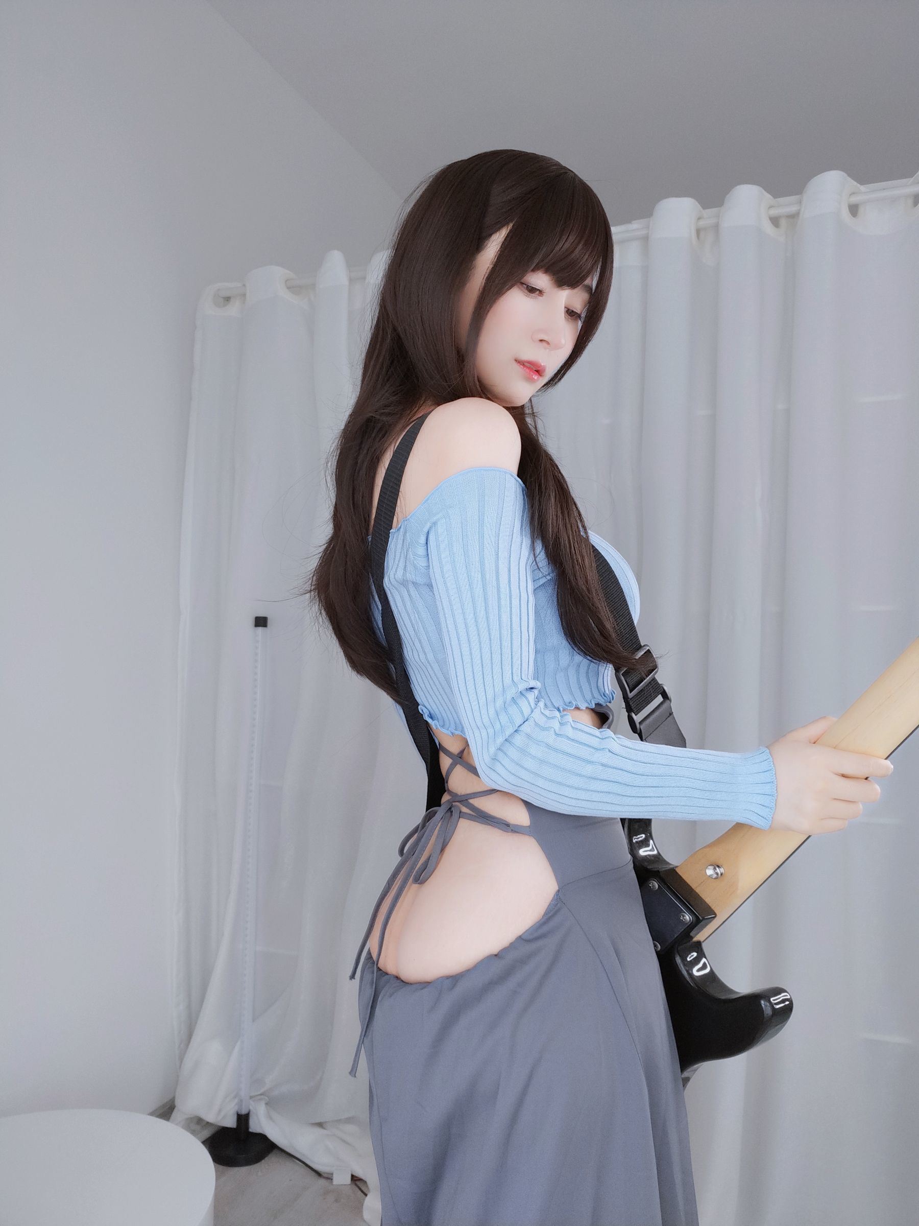 網紅 COSER 寫真] Coser 小姐姐 白銀 - 吉他 妹妹