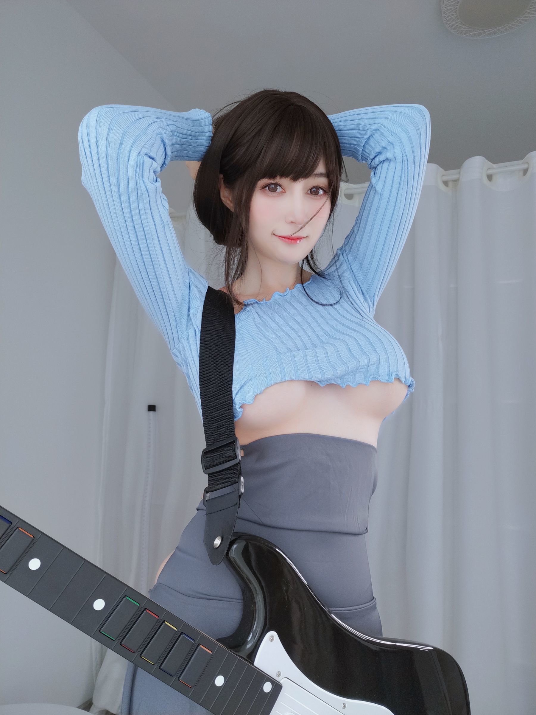 網紅 COSER 寫真] Coser 小姐姐 白銀 - 吉他 妹妹