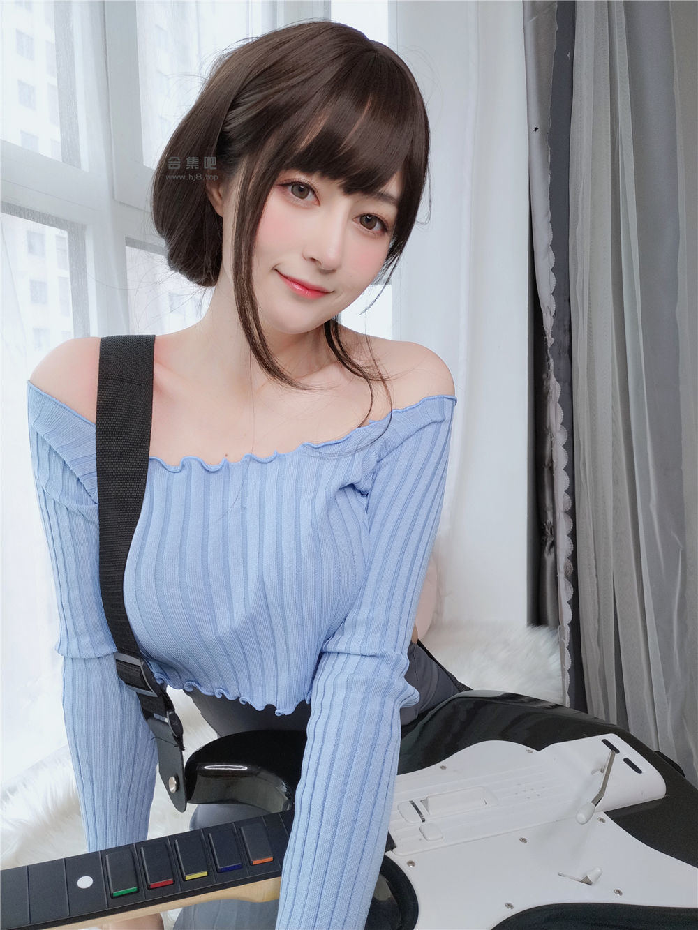 網紅 COSER 寫真] Coser 小姐姐 白銀 - 吉他 妹妹