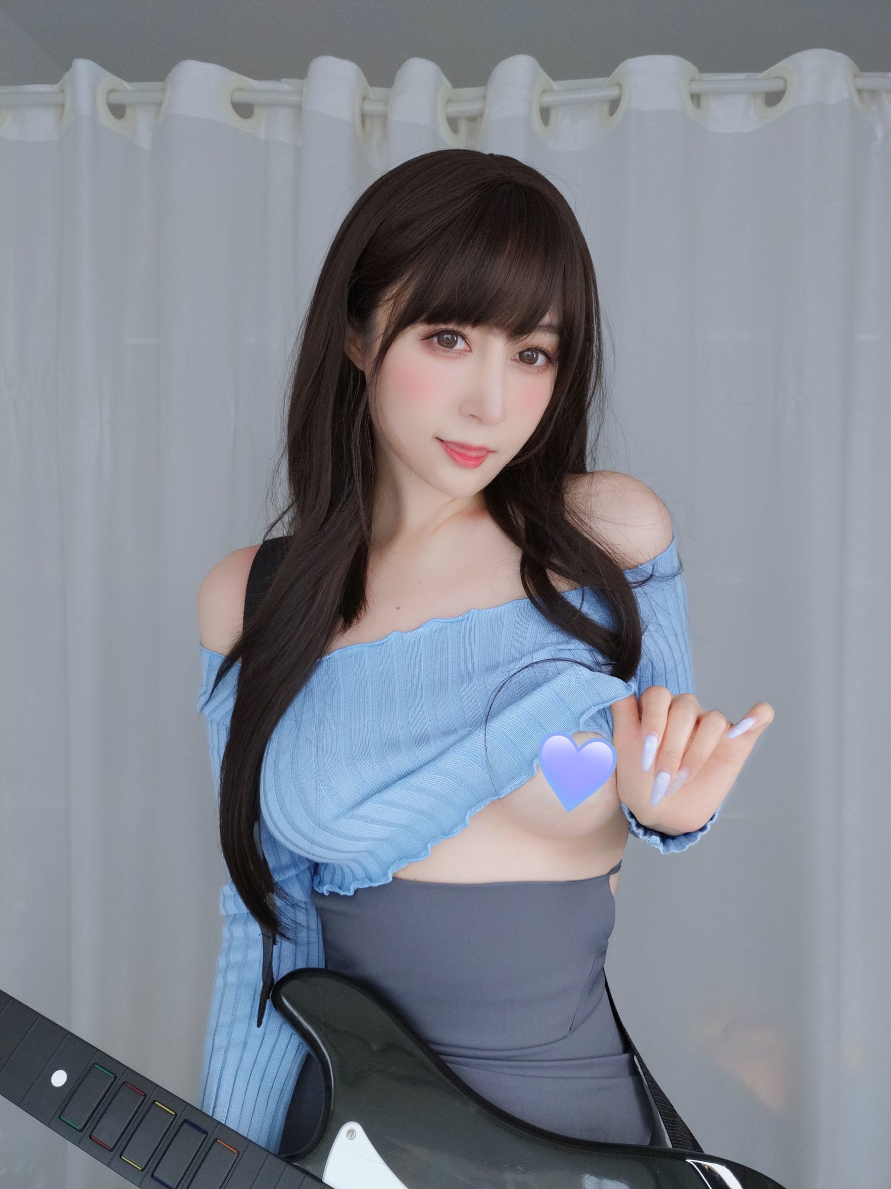 Ảnh Coser Ngôi sao mạng] Coser Chị Bạc - Chị Guitar