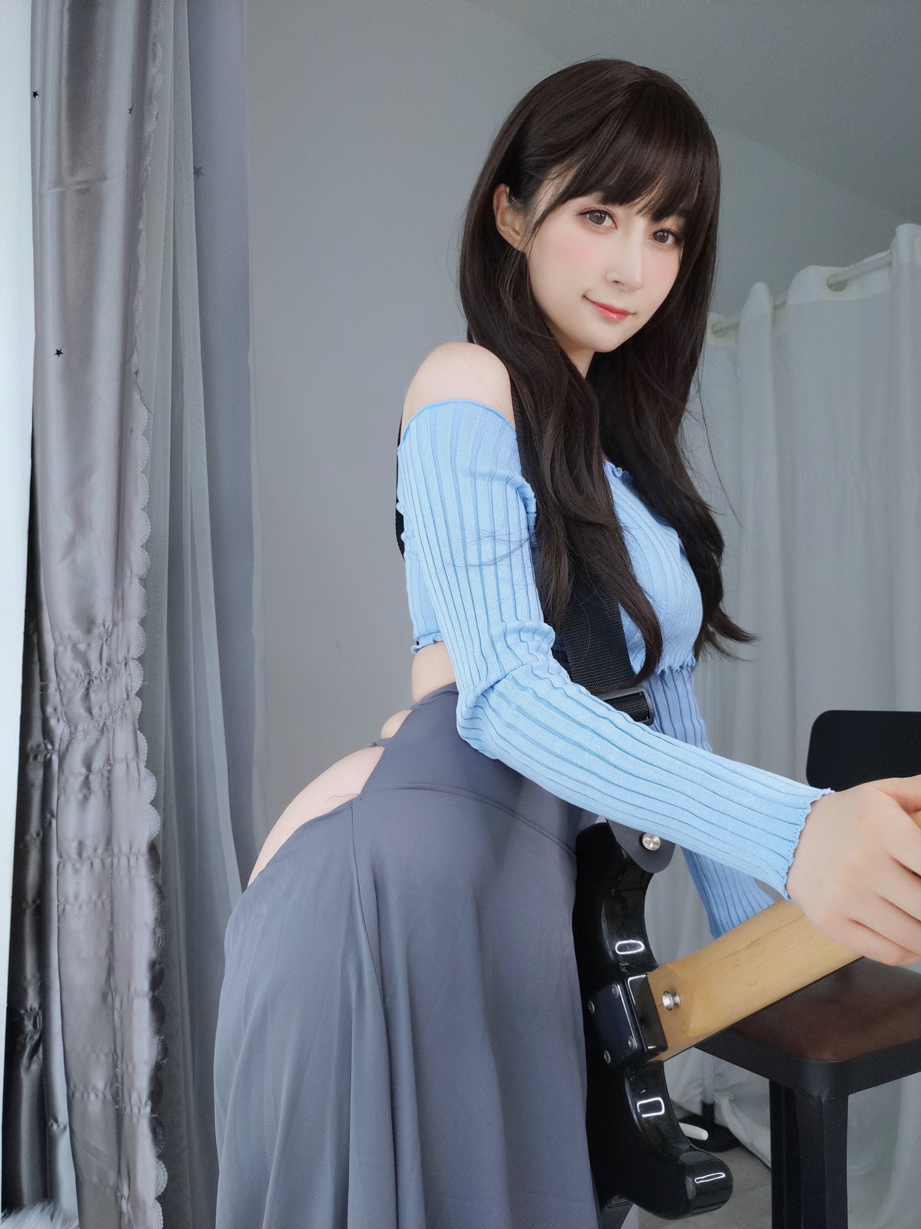 Ảnh Coser Ngôi sao mạng] Coser Chị Bạc - Chị Guitar