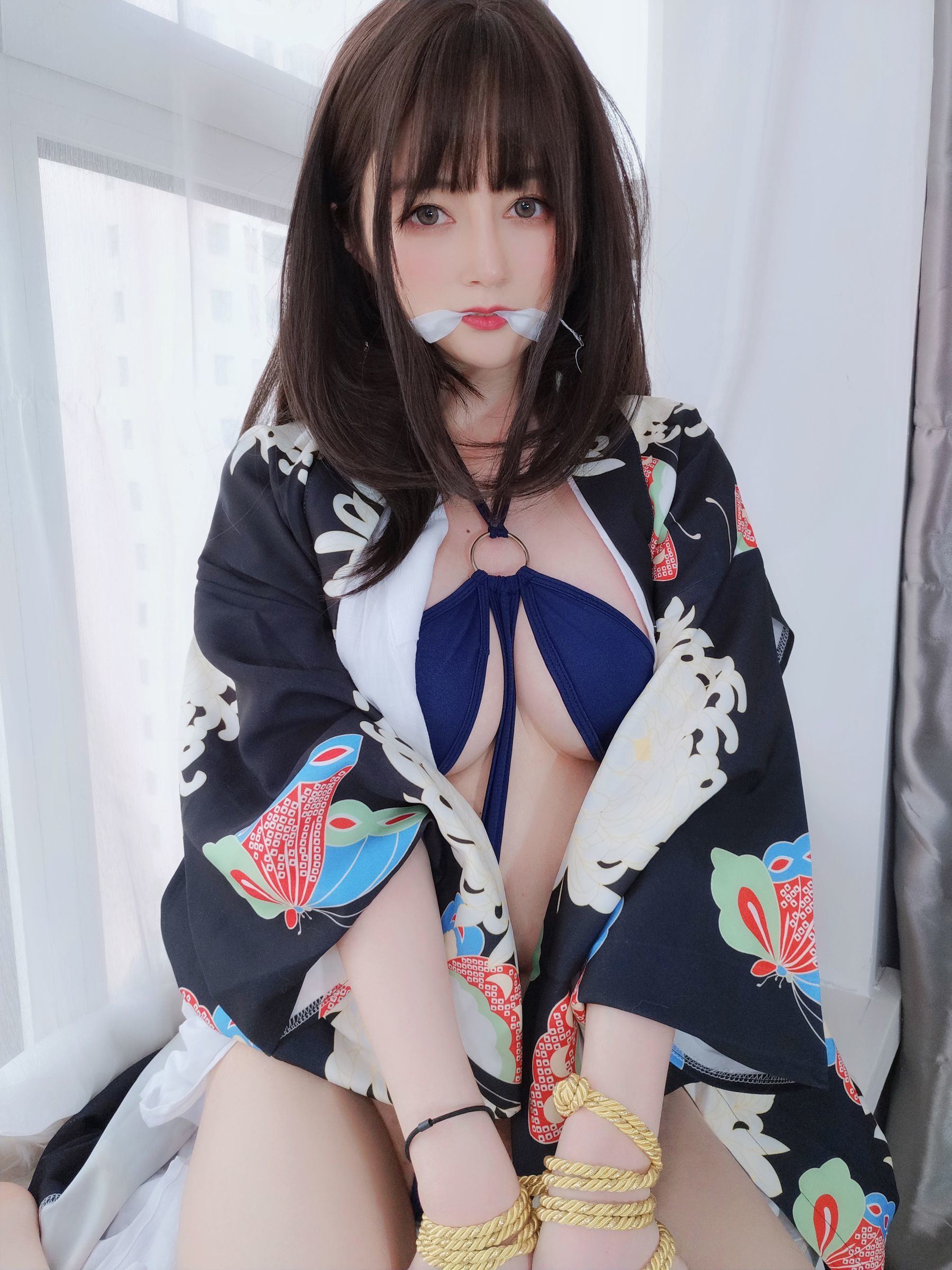 Ảnh cosplay của netizen] Coser chị Bạch Ngân - Bí mật dưới và phục