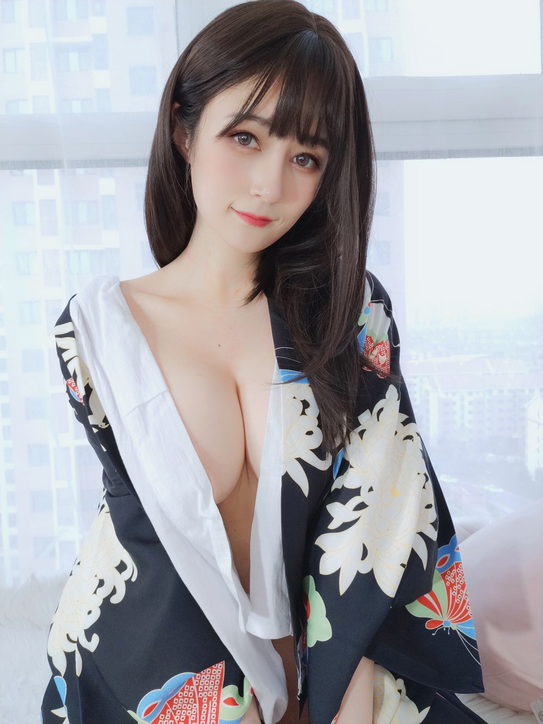ネット有名人コスプレイヤー写真] コスプレイヤー白銀さん - 和服の下の秘密