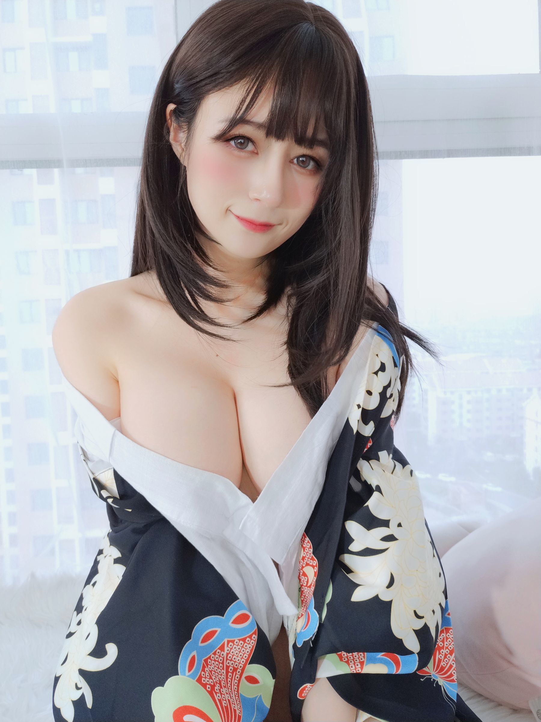 ネット有名人コスプレイヤー写真] コスプレイヤー白銀さん - 和服の下の秘密