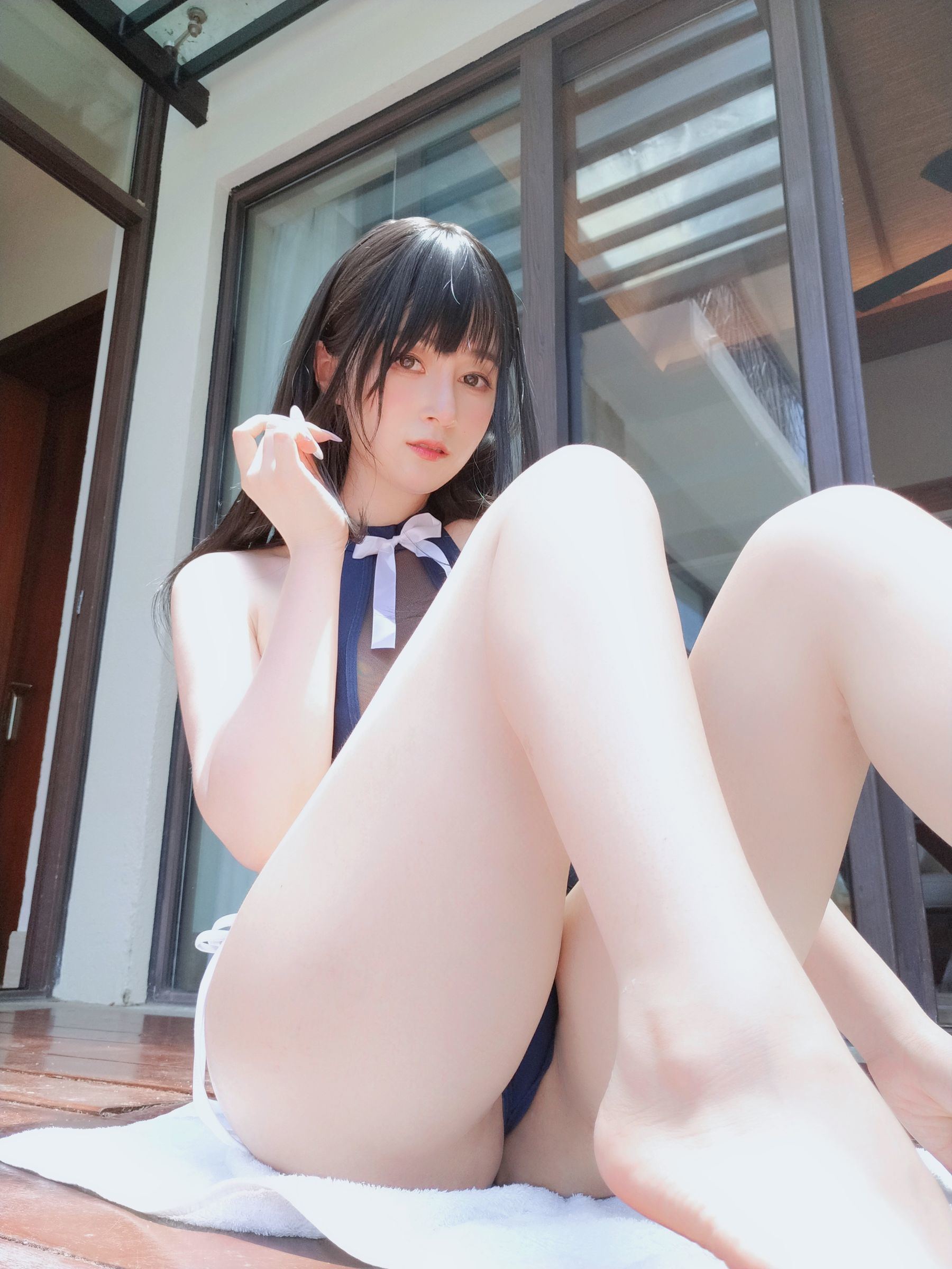 網紅COSER寫真] Coser小姐姐白銀 - 鏤空泳衣