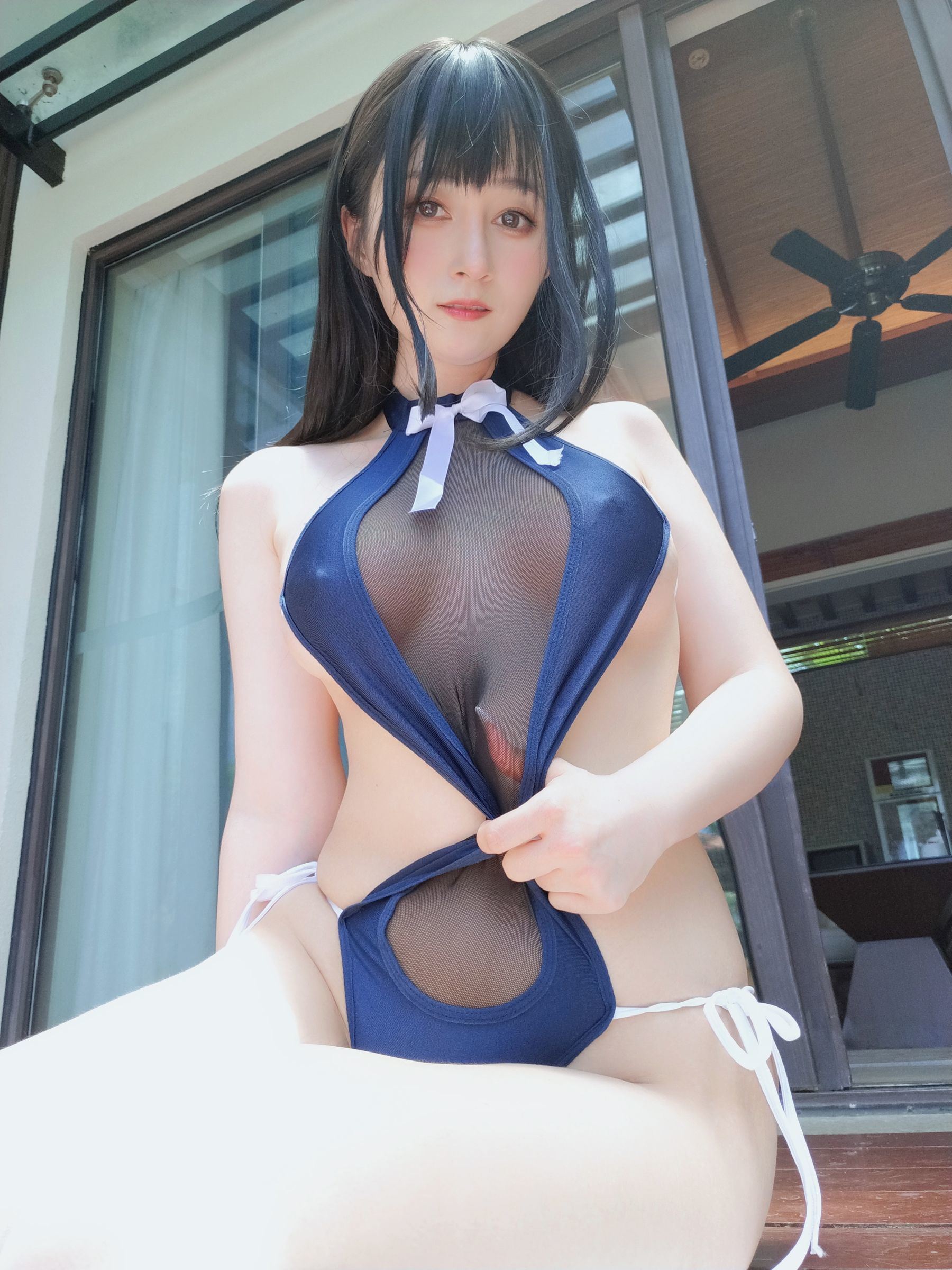 網紅COSER寫真] Coser小姐姐白銀 - 鏤空泳衣