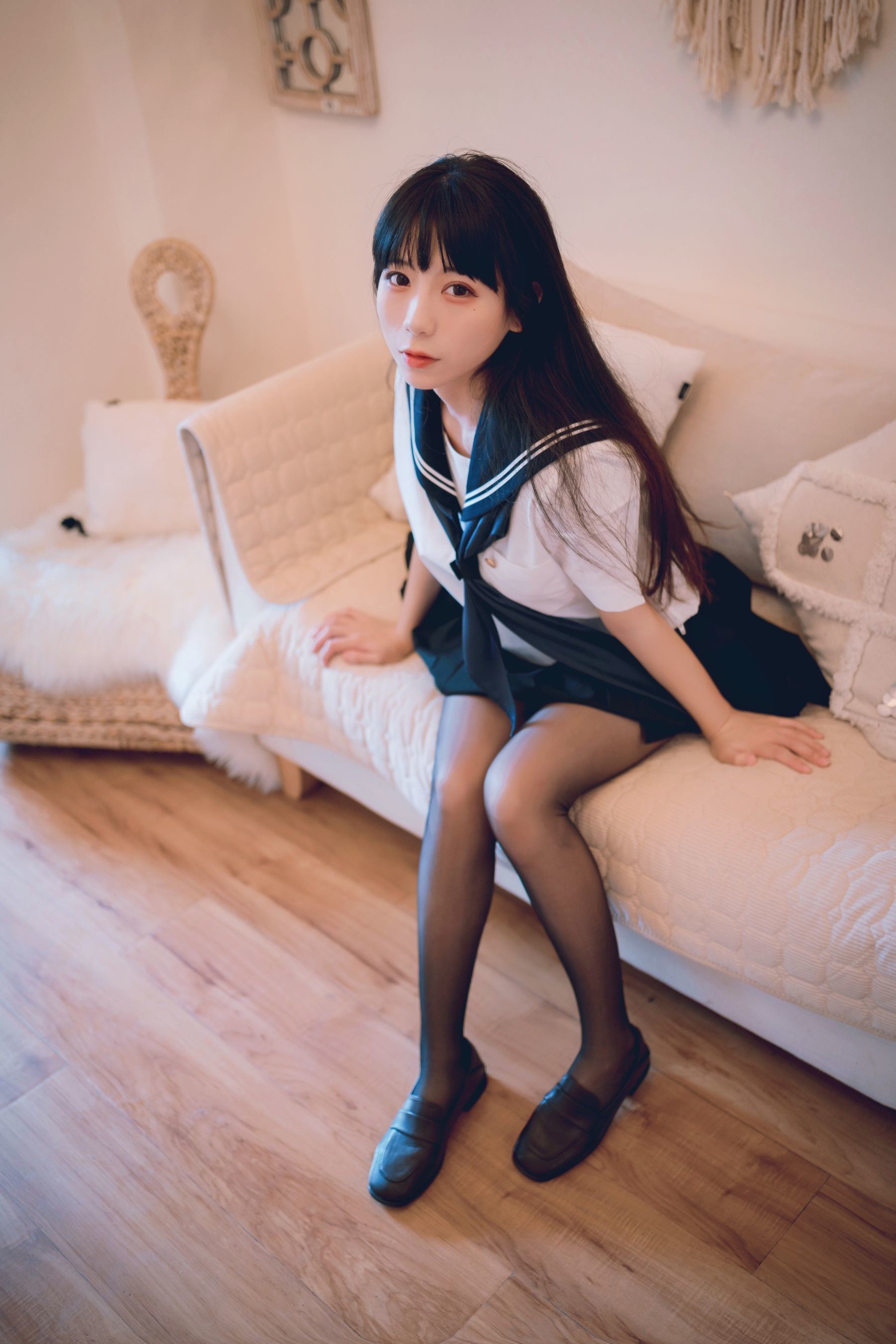 Internet Celebrity COSER Photobook] usejan - Whisper