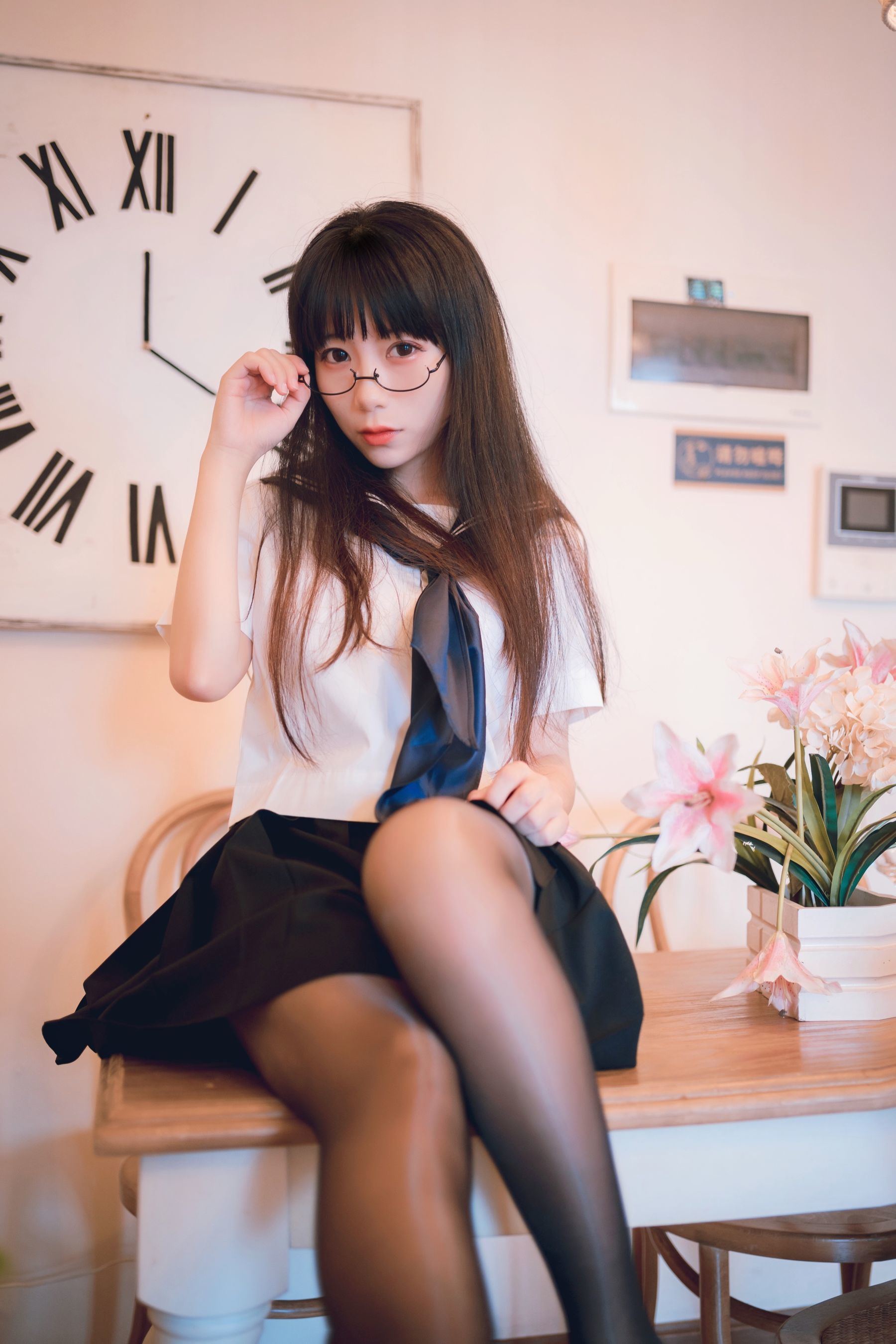 Internet Celebrity COSER Photobook] usejan - Whisper