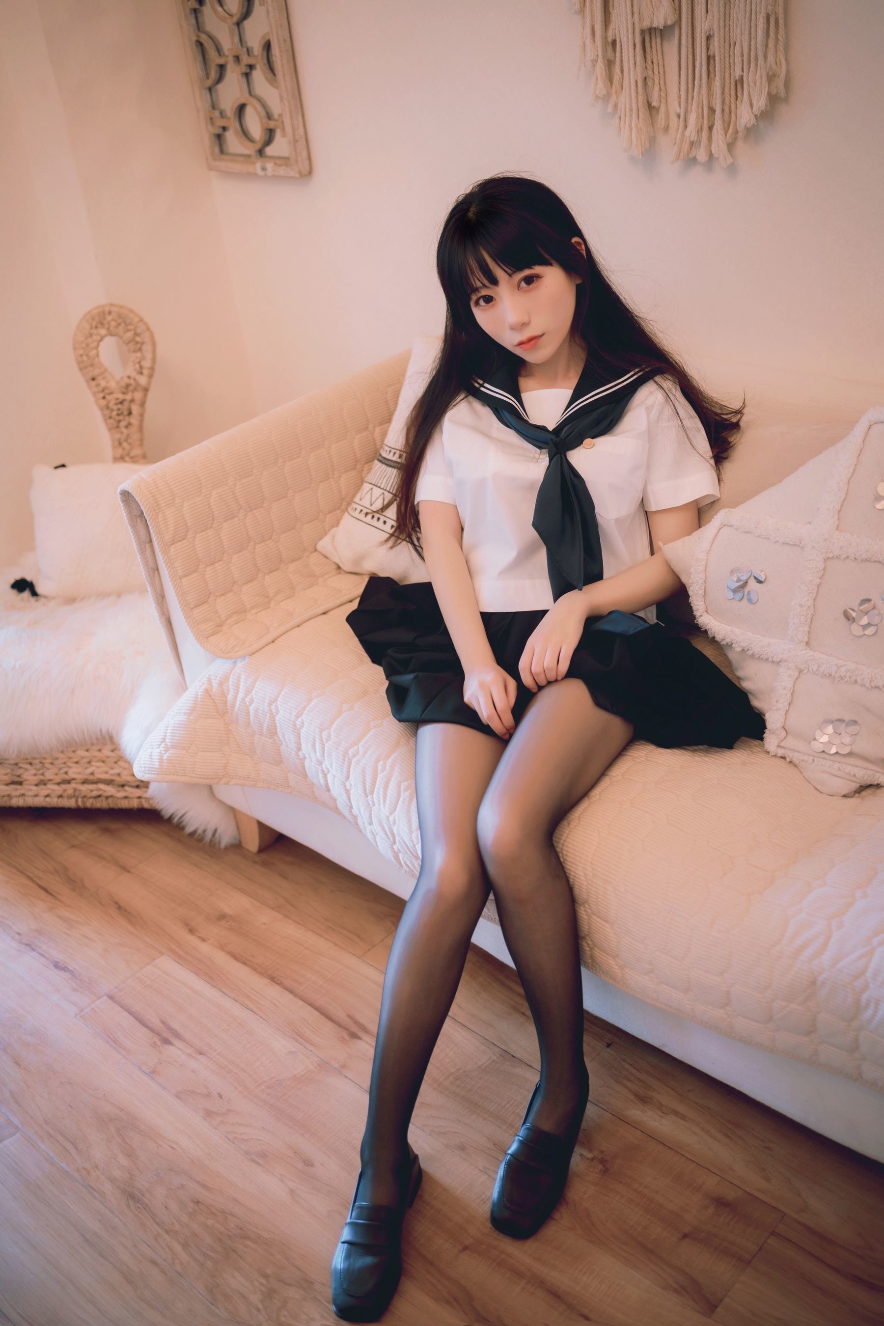 Internet Celebrity COSER Photobook] usejan - Whisper
