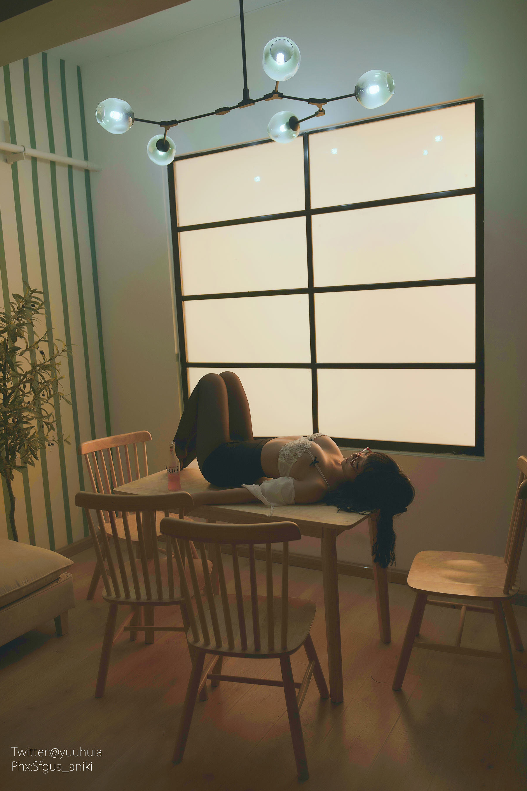 Internet Celebrity Cosplayer Photobook] yuuhui Yuhui - Hangover