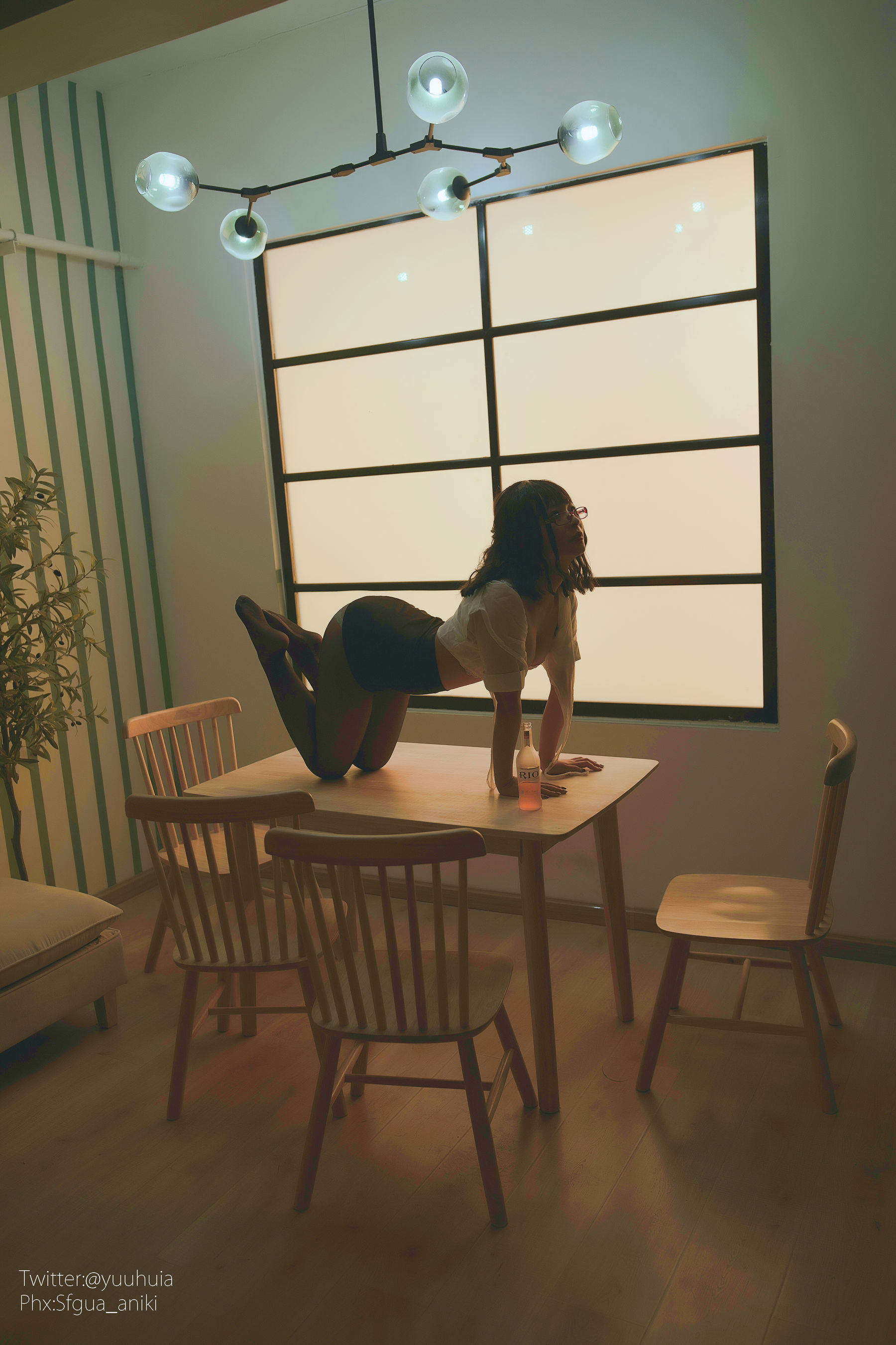 Internet Celebrity Cosplayer Photobook] yuuhui Yuhui - Hangover