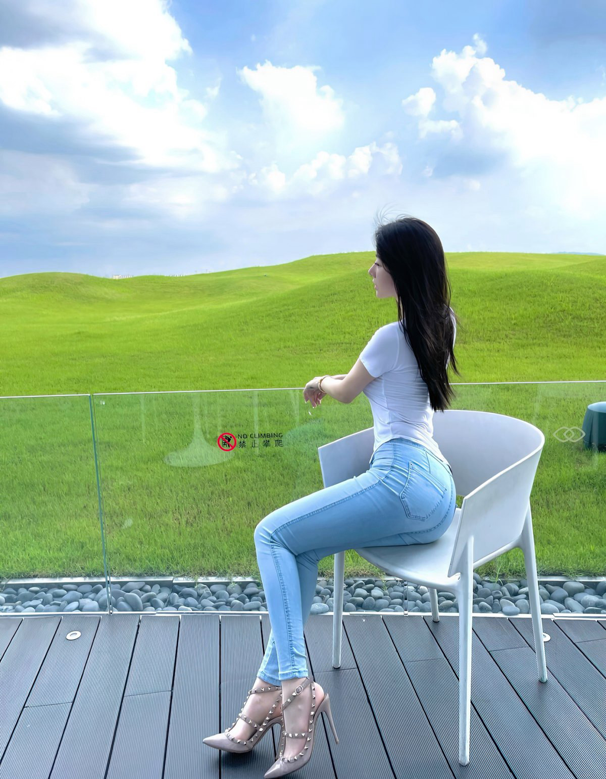 Aimi Xã quần jeans gợi cảm mỹ nữ Đấu Đấu quyến rũ vớ nylon chân ngọc cực phẩm mông cao vút quần bó sát