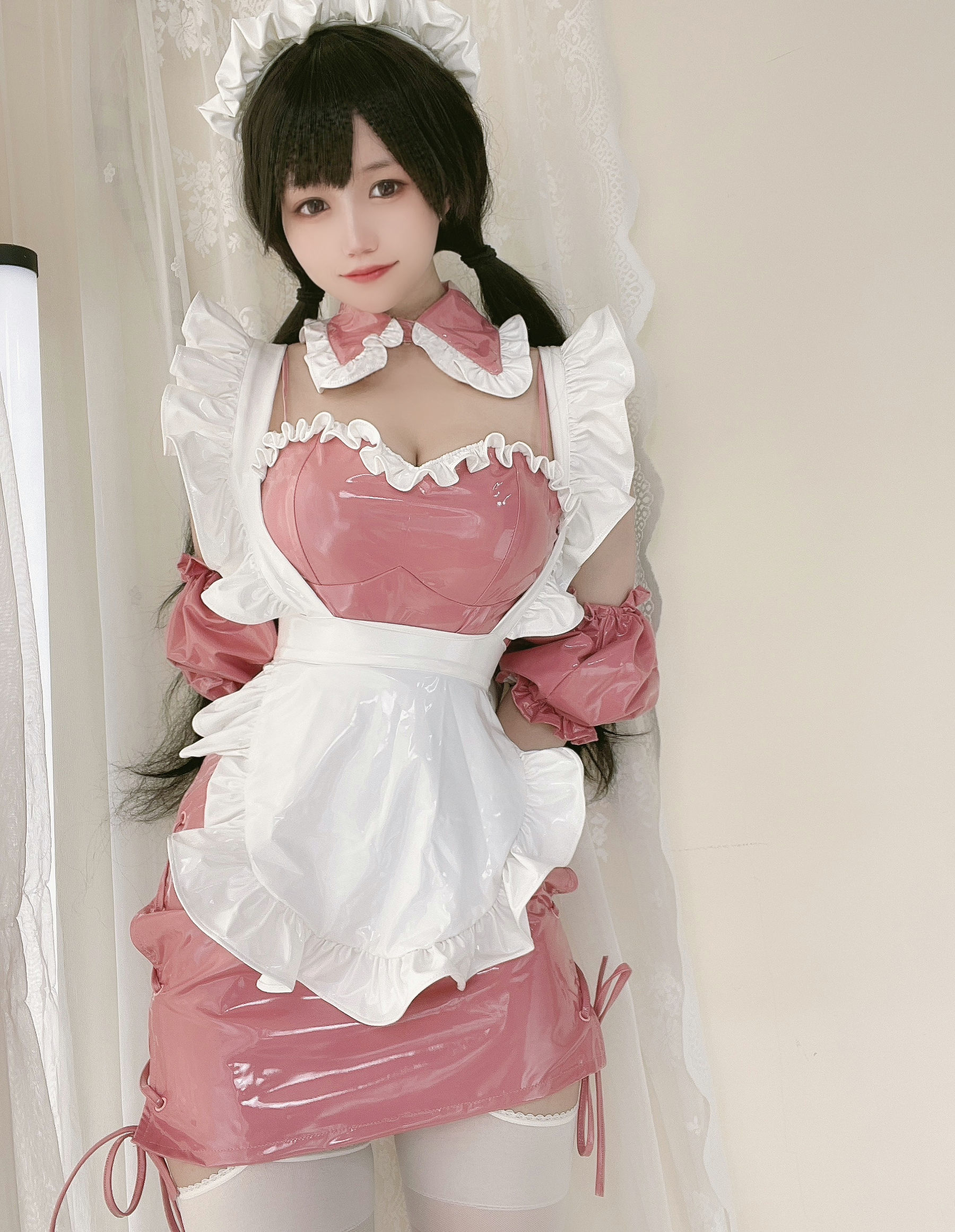 Internet Celebrity Cosplayer Photobook] Anime Blogger Ogura Chiyo w - Pink Patent Leather Maid