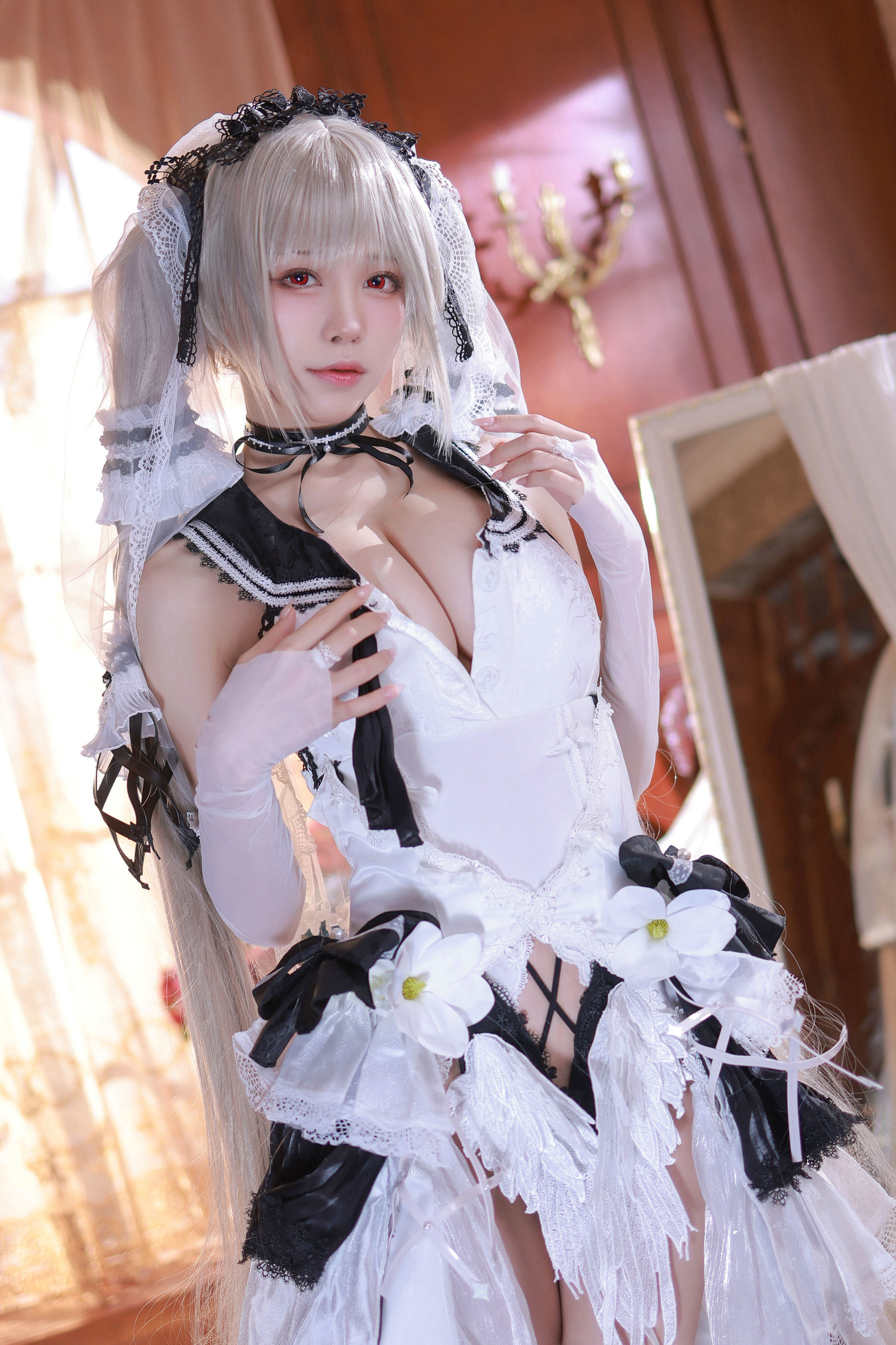 Internet Celebrity Cosplayer Photobook] Anime Blogger Shui Miao Aqua - Azur Lane Vampire Wedding Dress