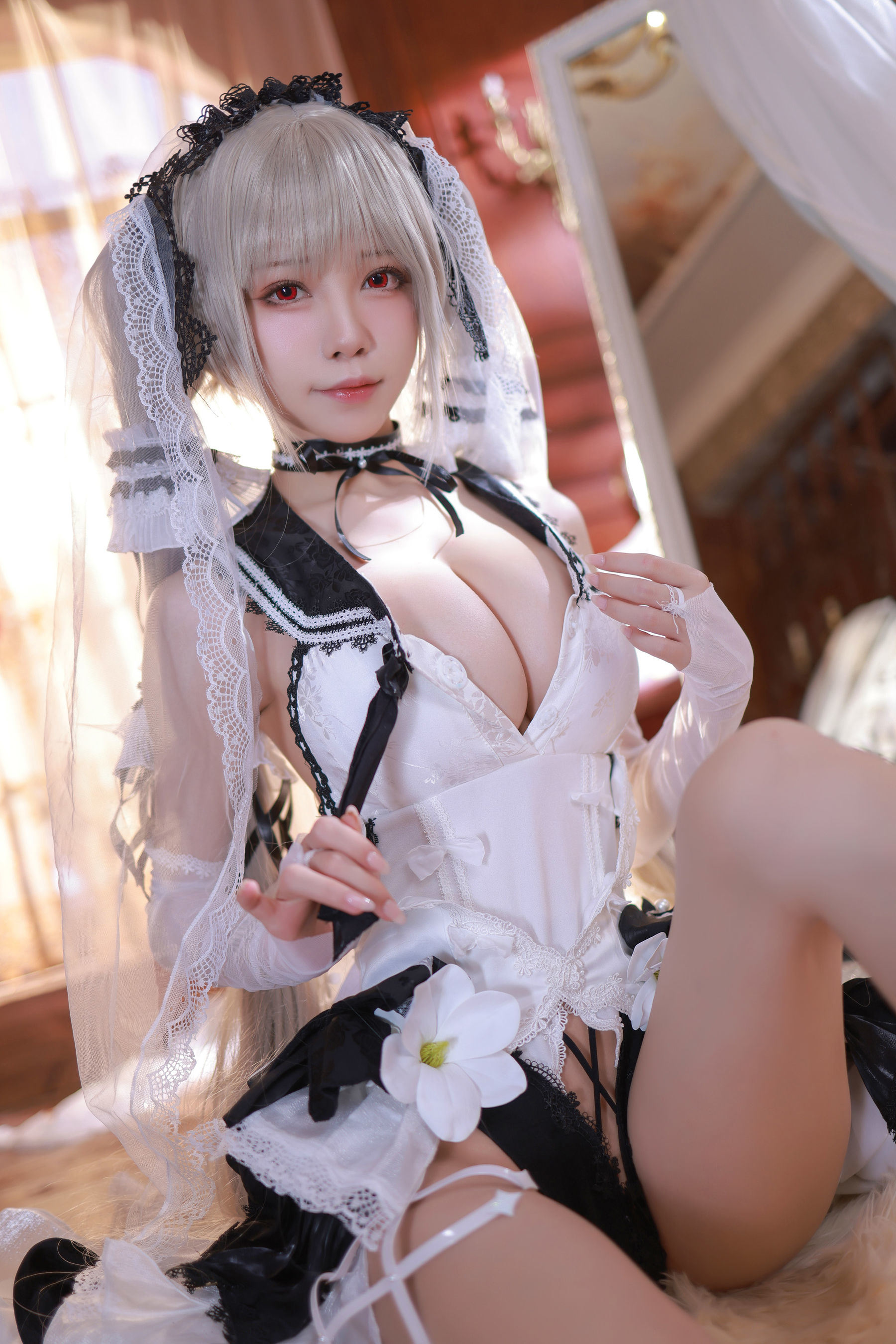 Internet Celebrity Cosplayer Photobook] Anime Blogger Shui Miao Aqua - Azur Lane Vampire Wedding Dress