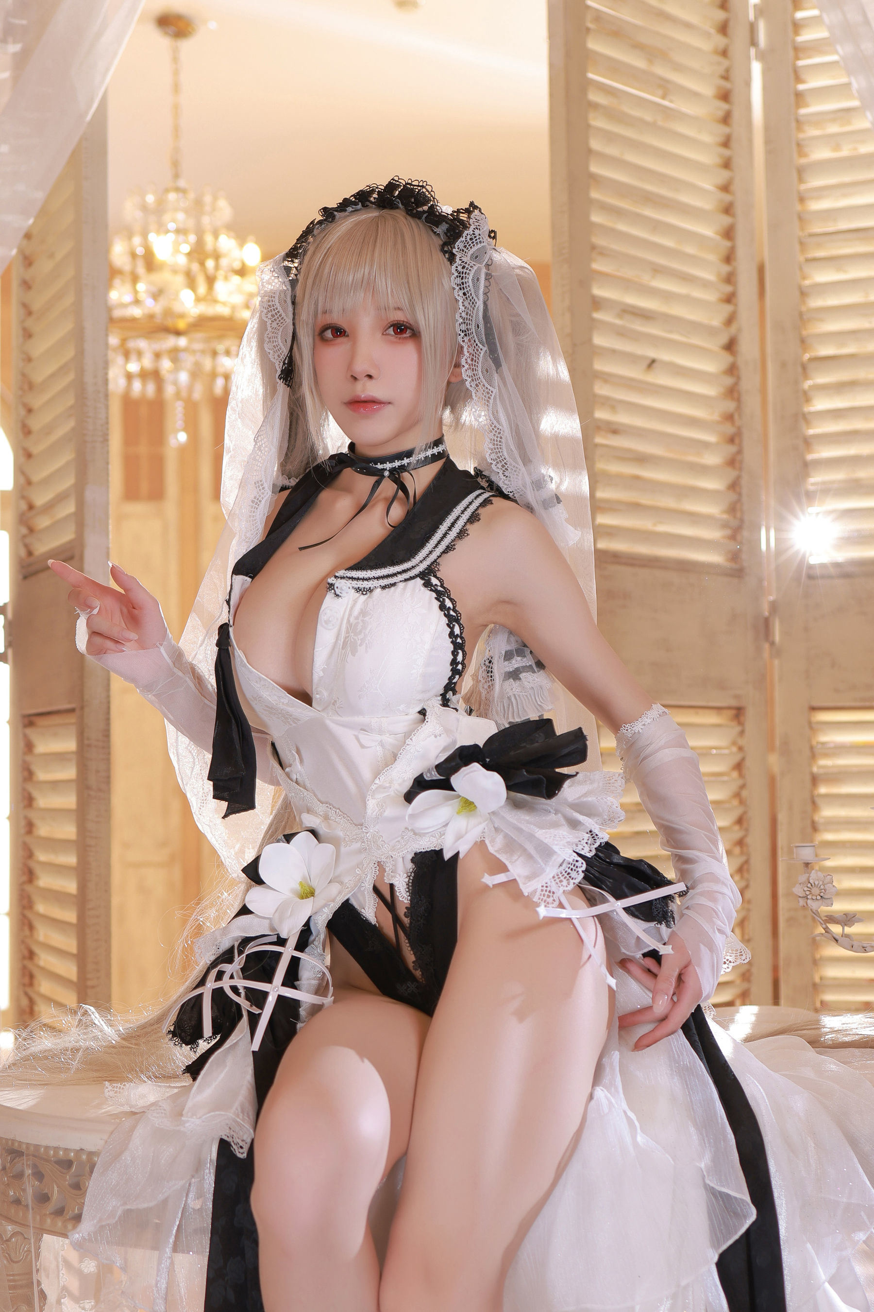 Ảnh chụp Net red COSER] Blogger anime Shui Miao Aqua - Azur Lane Kě Wèi Áo cưới