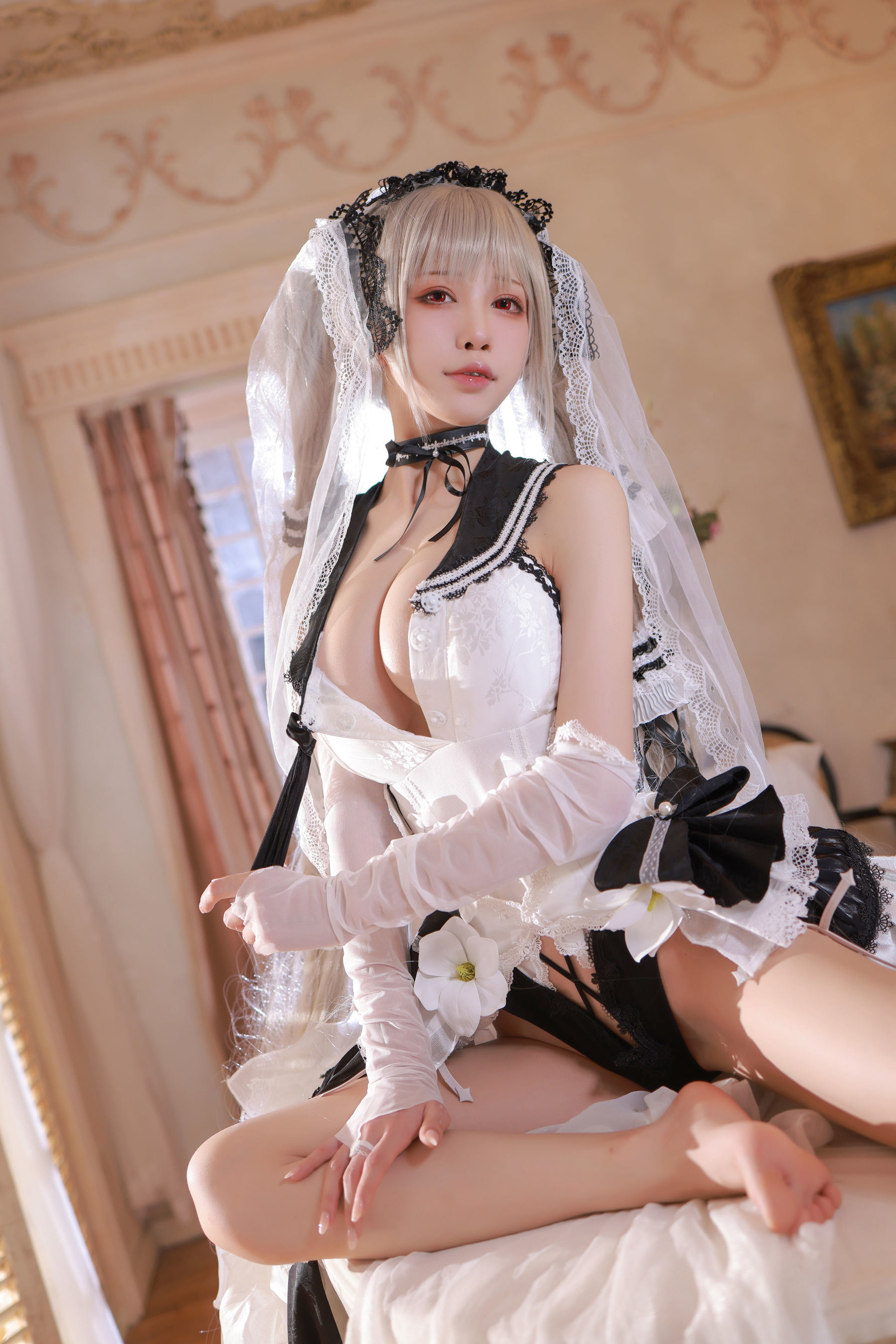 Internet Celebrity Cosplayer Photobook] Anime Blogger Shui Miao Aqua - Azur Lane Vampire Wedding Dress
