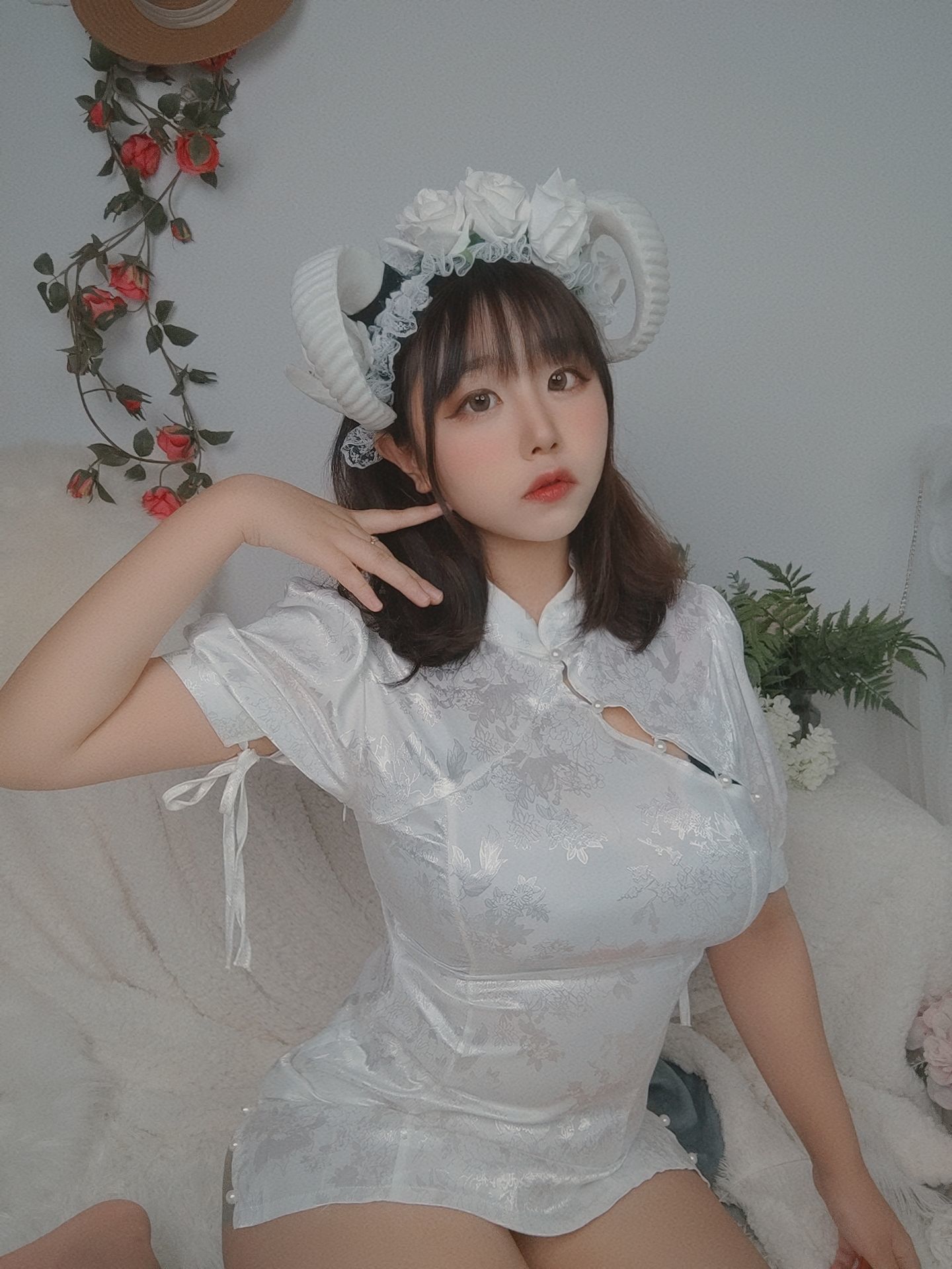 Internet Celebrity COSER Photobook] Anime Blogger Mu Ling Mu0 - Selfie 2