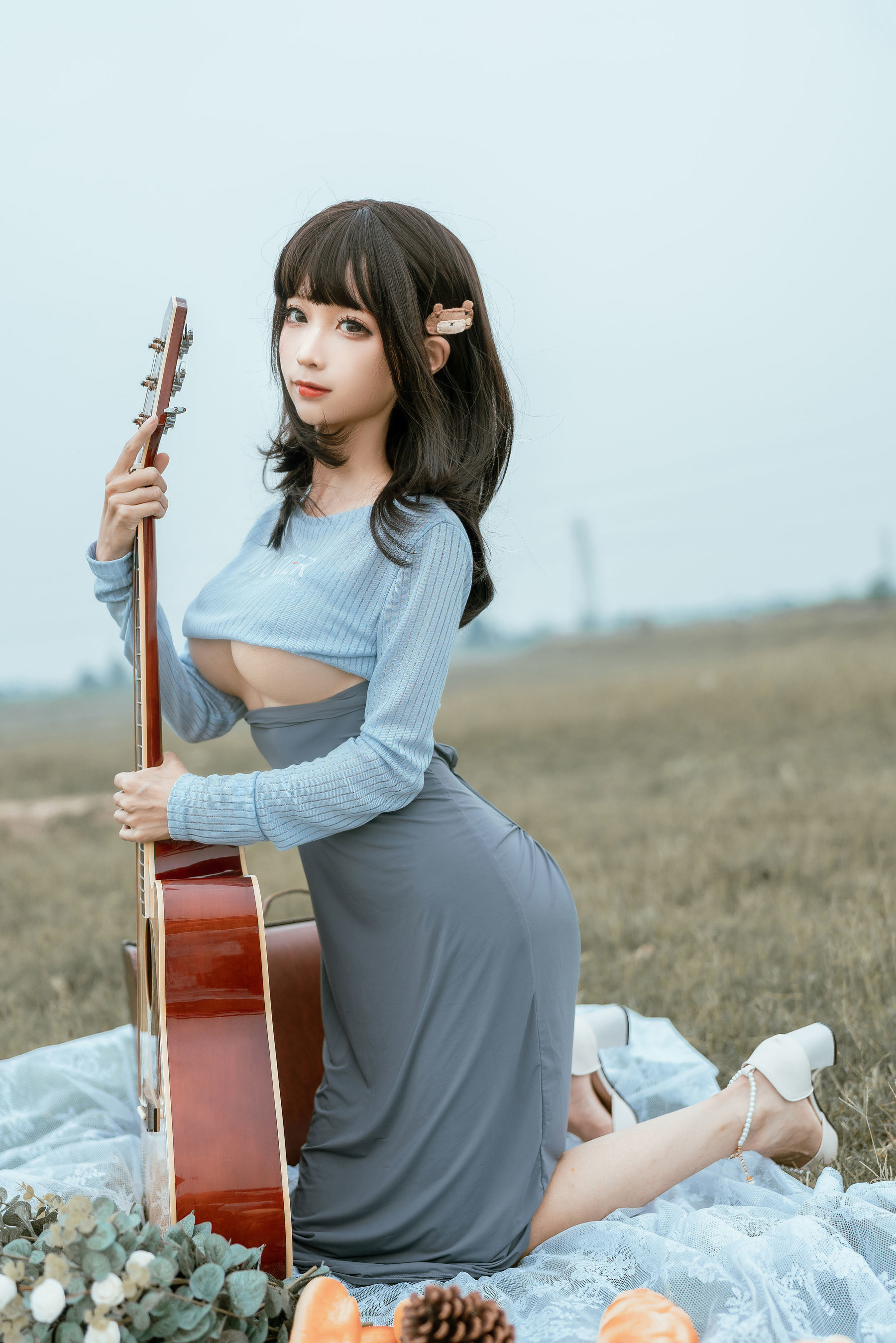 Internet Celebrity COSER Photo] Anime Blogger Chun Mo Mo - Guitar Sister