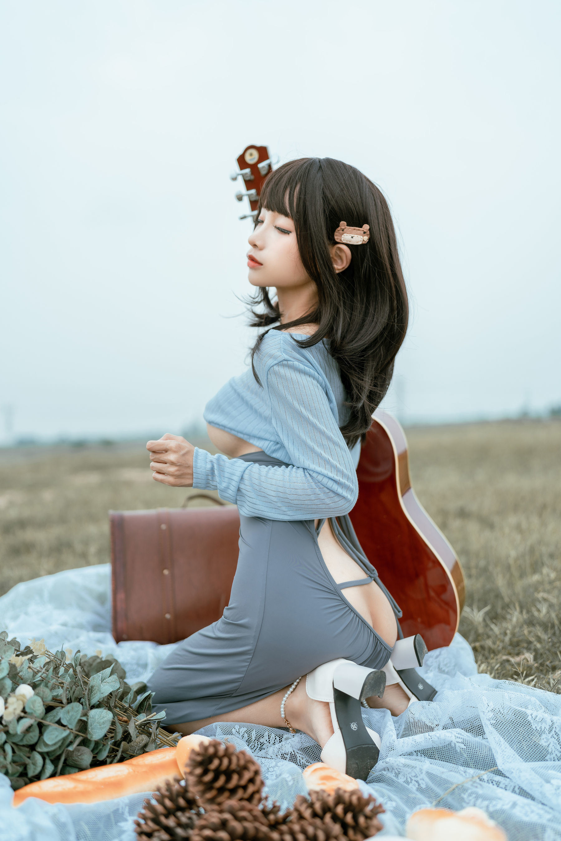 Internet Celebrity COSER Photo] Anime Blogger Chun Mo Mo - Guitar Sister