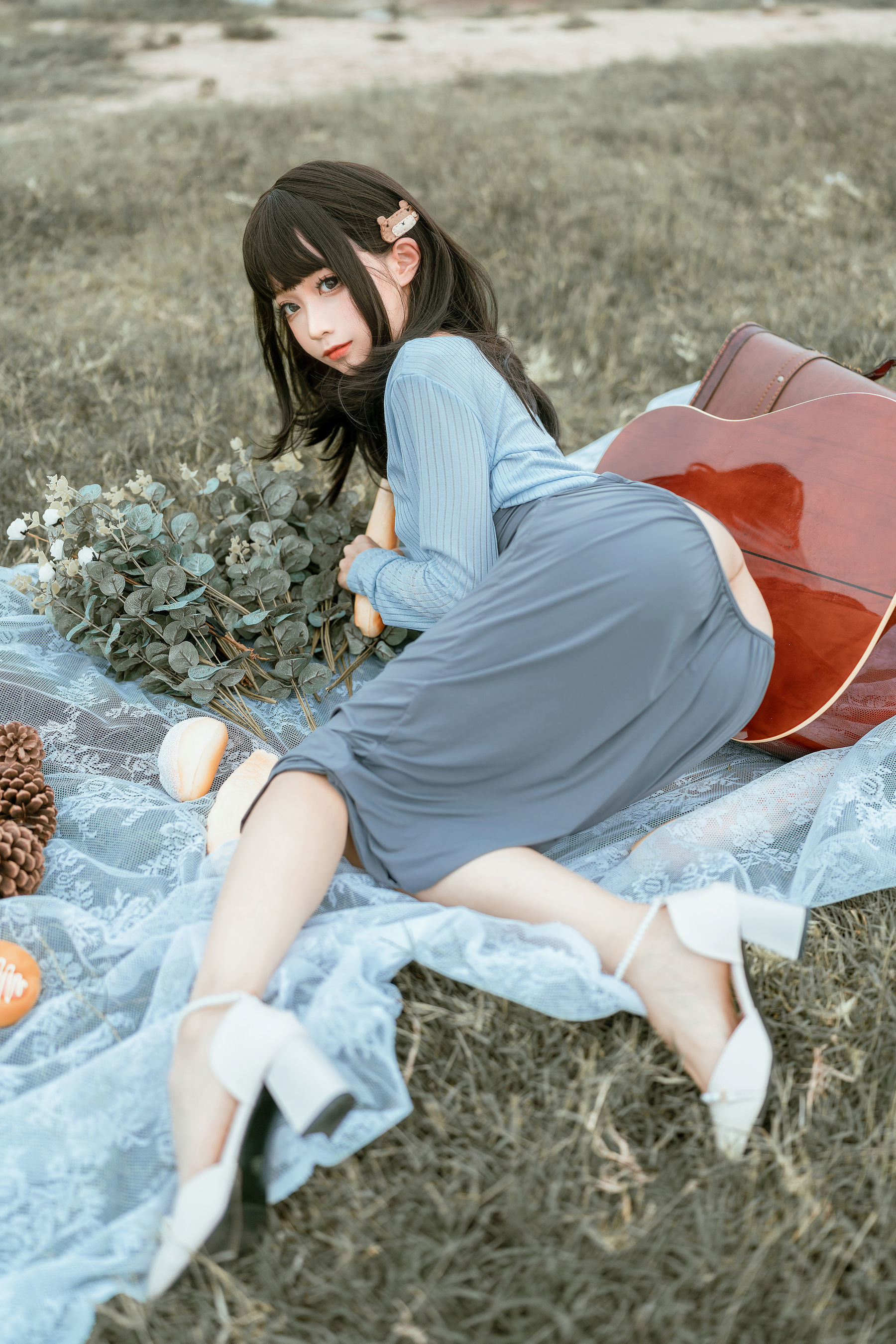 Internet Celebrity COSER Photo] Anime Blogger Chun Mo Mo - Guitar Sister
