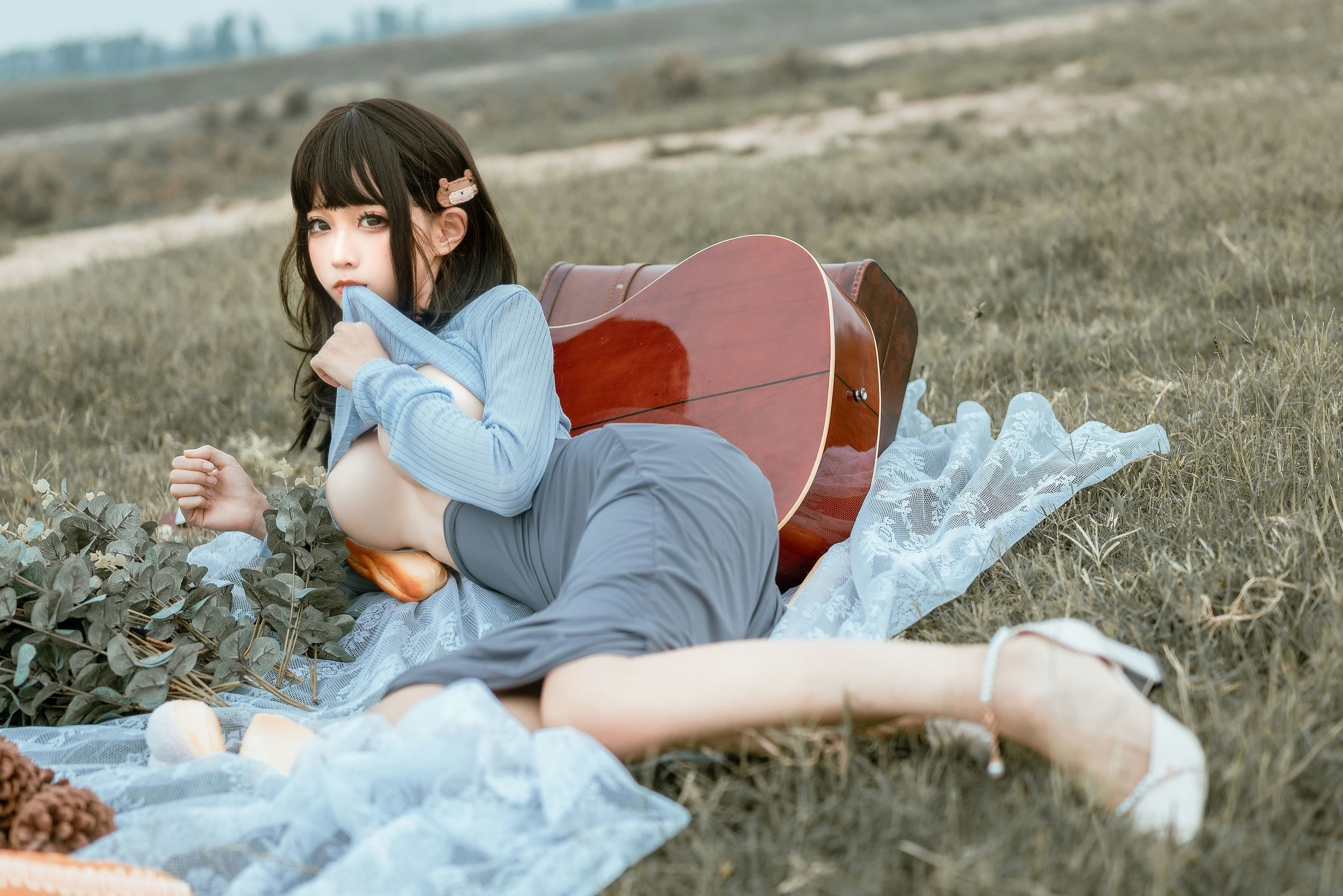 Internet Celebrity COSER Photo] Anime Blogger Chun Mo Mo - Guitar Sister