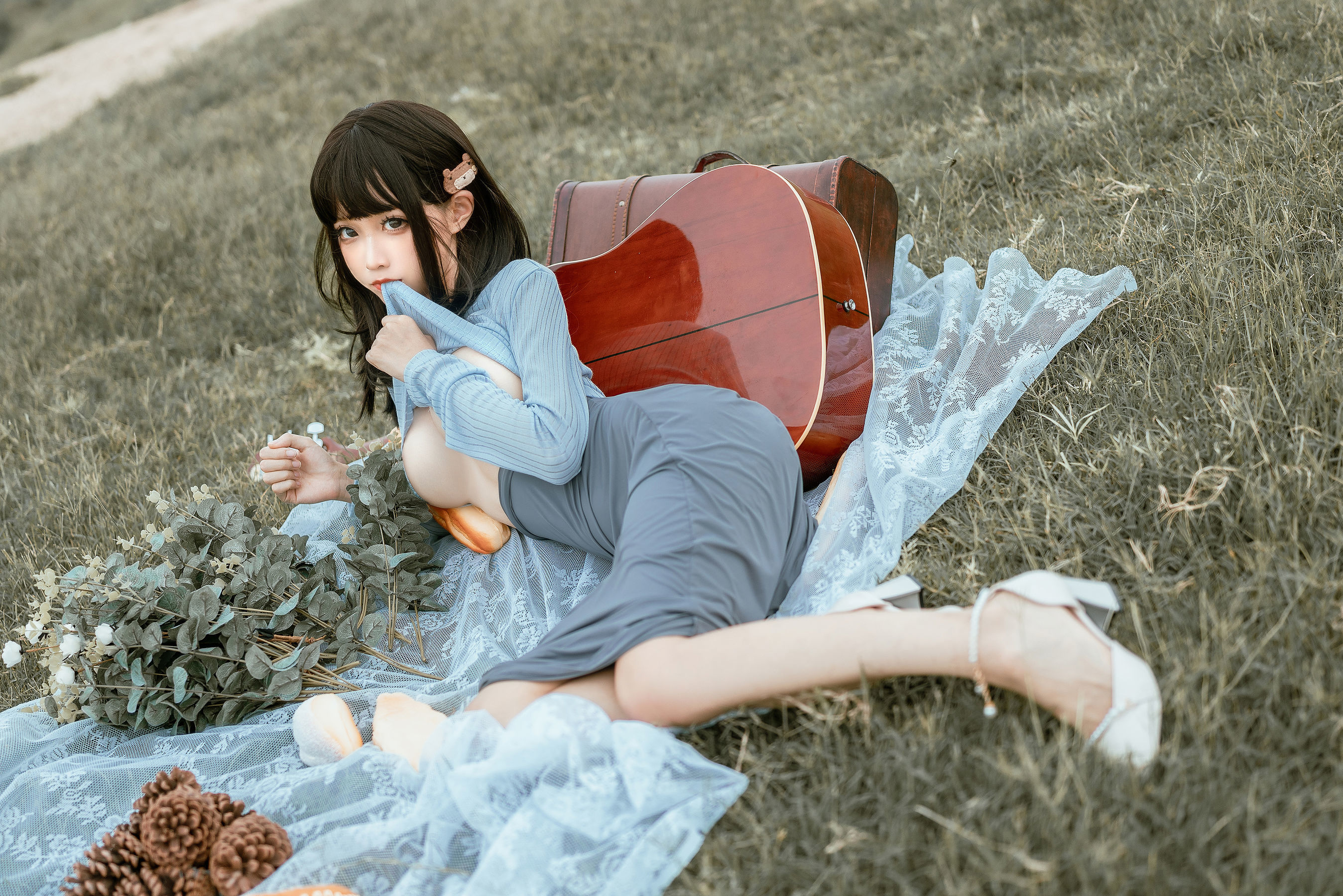 Internet Celebrity COSER Photo] Anime Blogger Chun Mo Mo - Guitar Sister