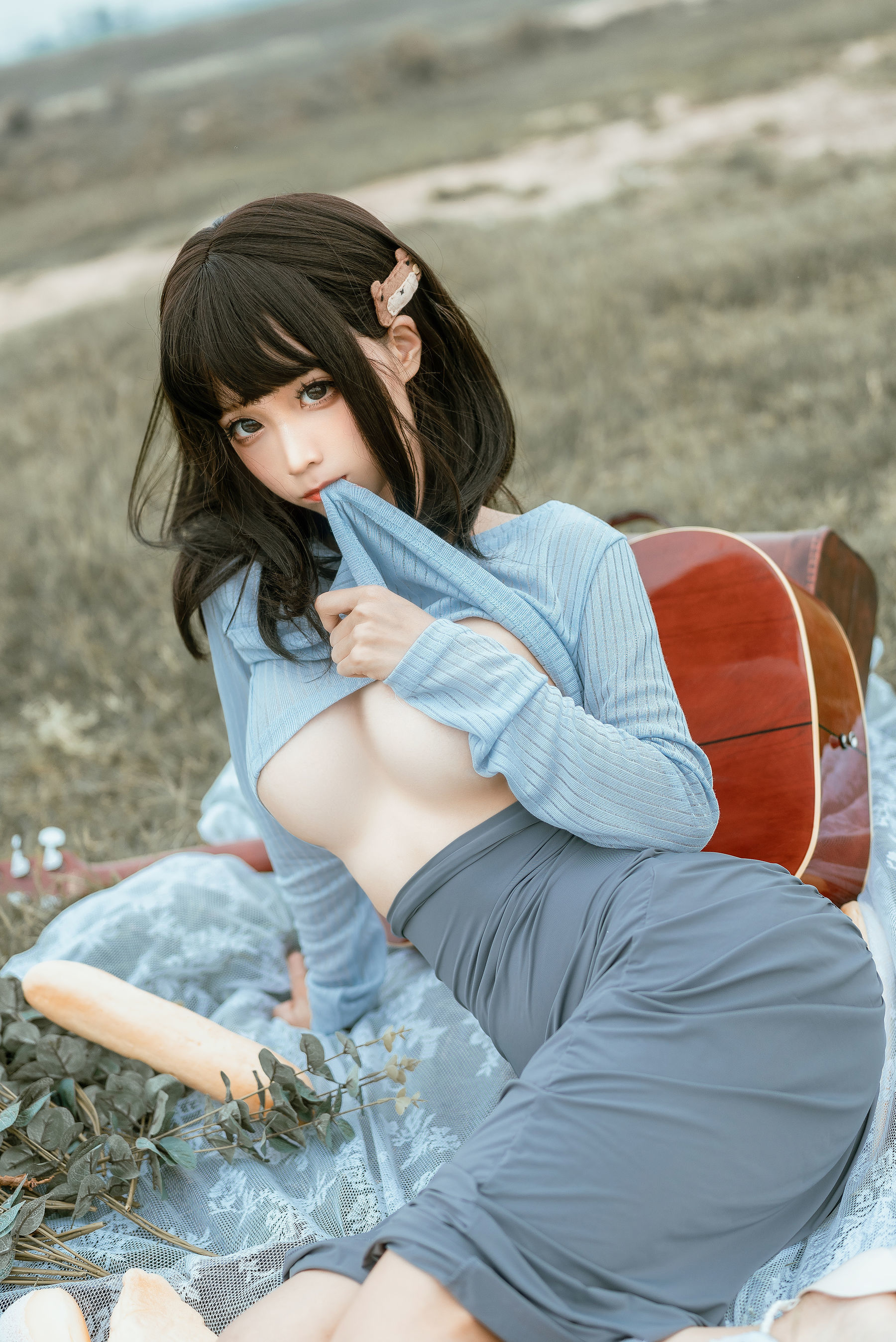 Internet Celebrity COSER Photo] Anime Blogger Chun Mo Mo - Guitar Sister
